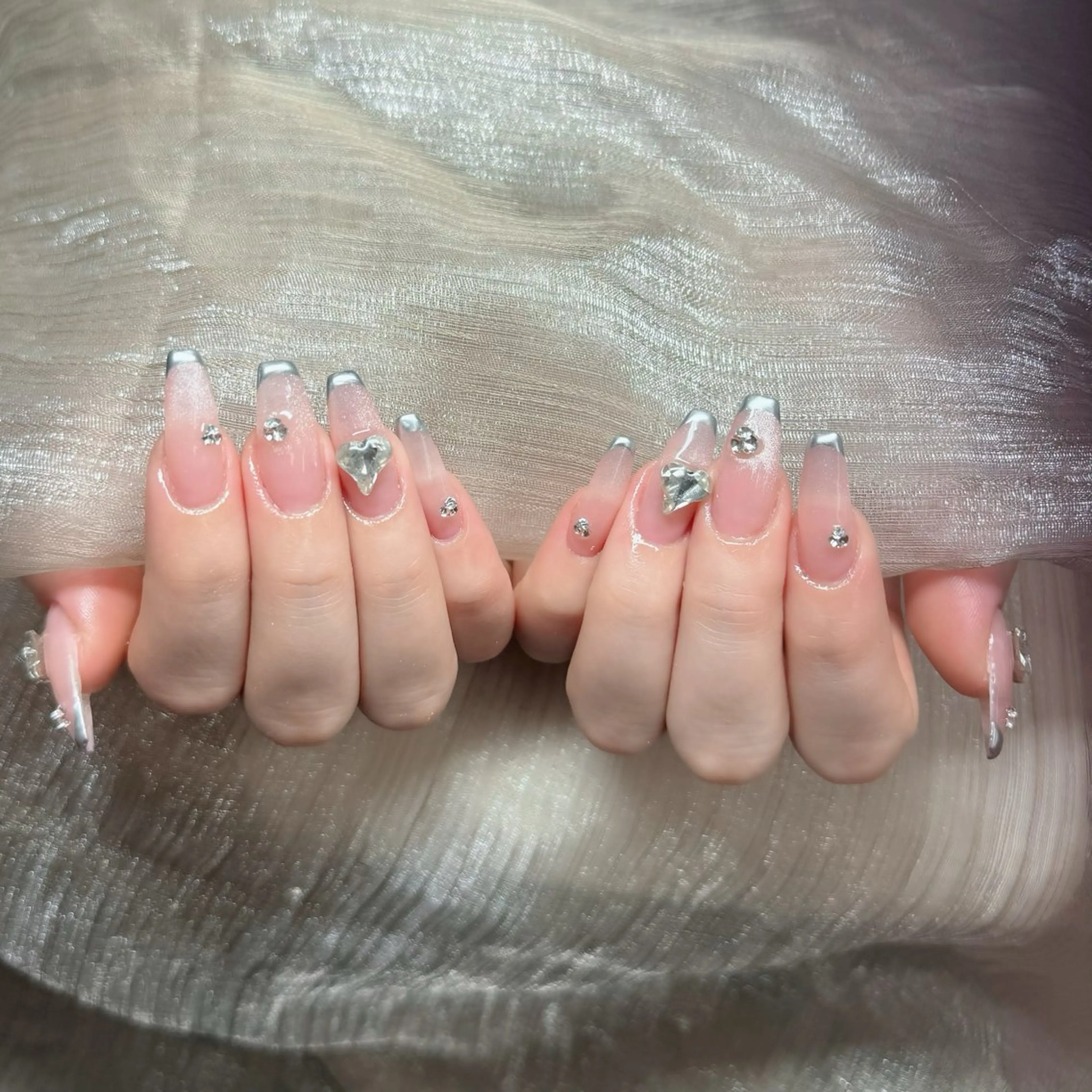 ネイル ジェルネイル 韓国ネイル マグネットネイル ネイルチップ 冬ネイル Lenie Nail Salonのネイルデザイン