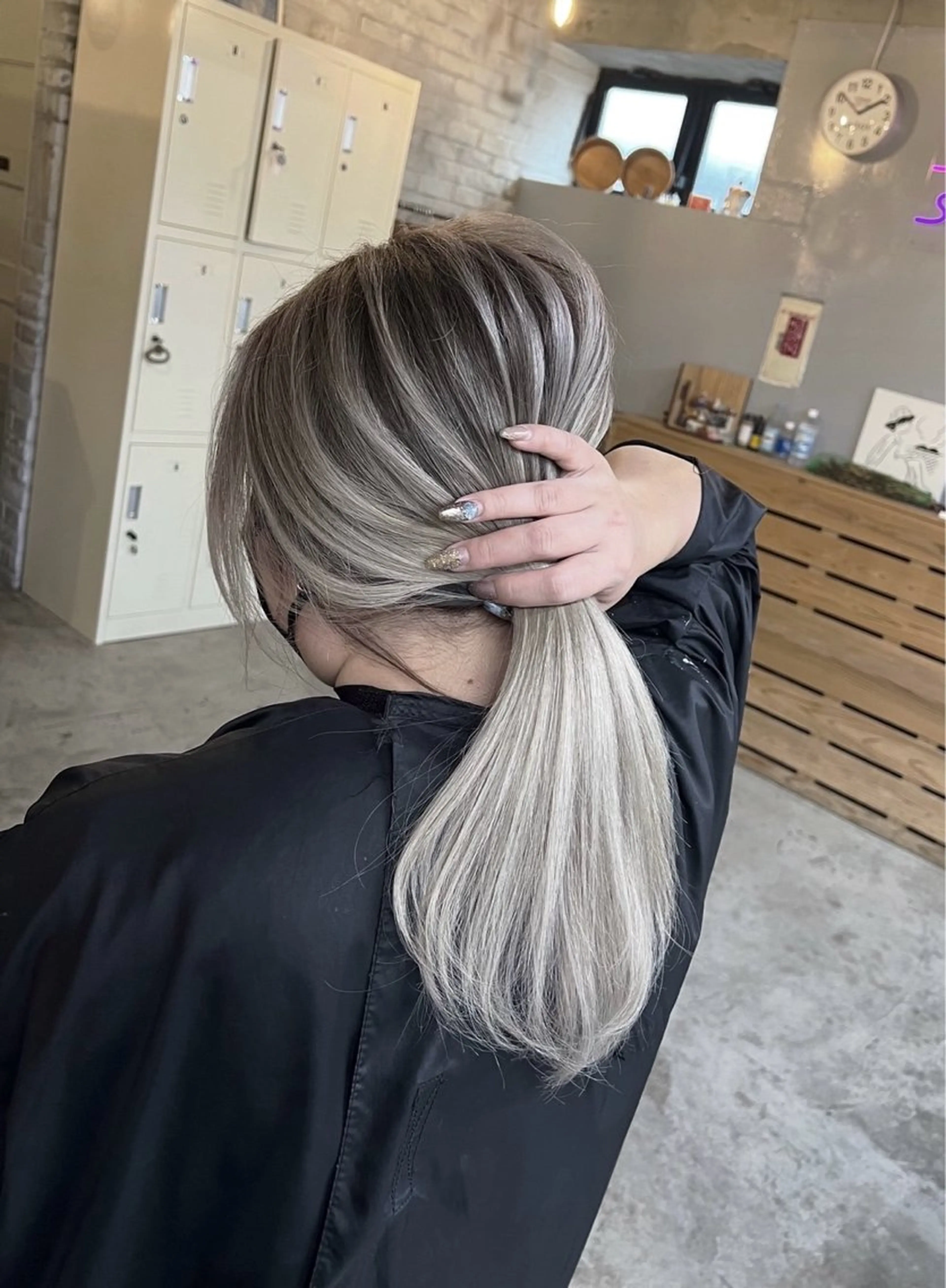 セミロング カラー バレイヤージュ シルバー ホワイトシルバー レイヤーカット ヘアカラー トリートメント 指名数No.1 /NAOYAのヘアスタイル