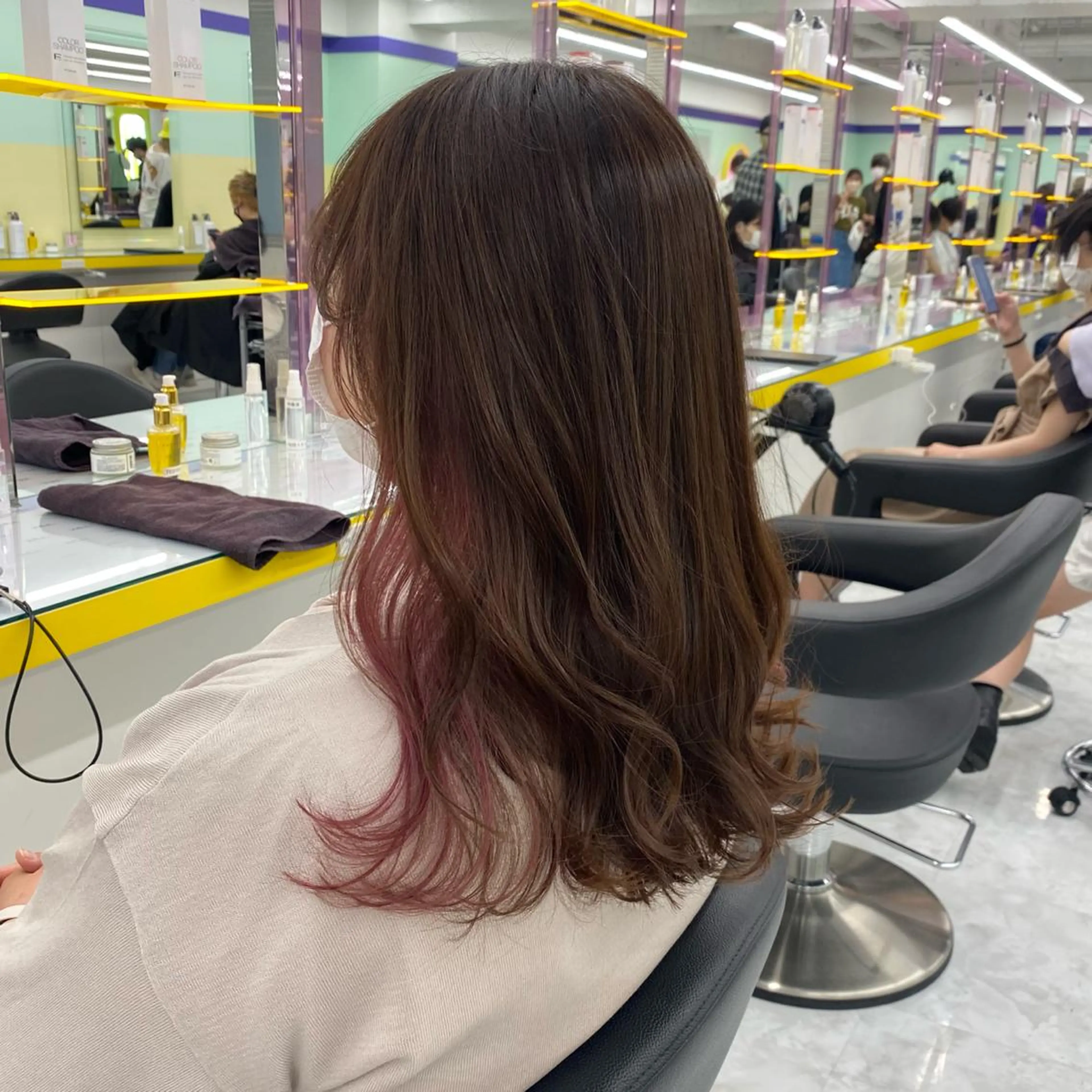 セミロング カラー パーマ ヘアアレンジ メンズ キッズ ネイル マツエク・マツパ アイブロウ 💖横浜ブリーチなし 💖MIHOのヘアスタイル