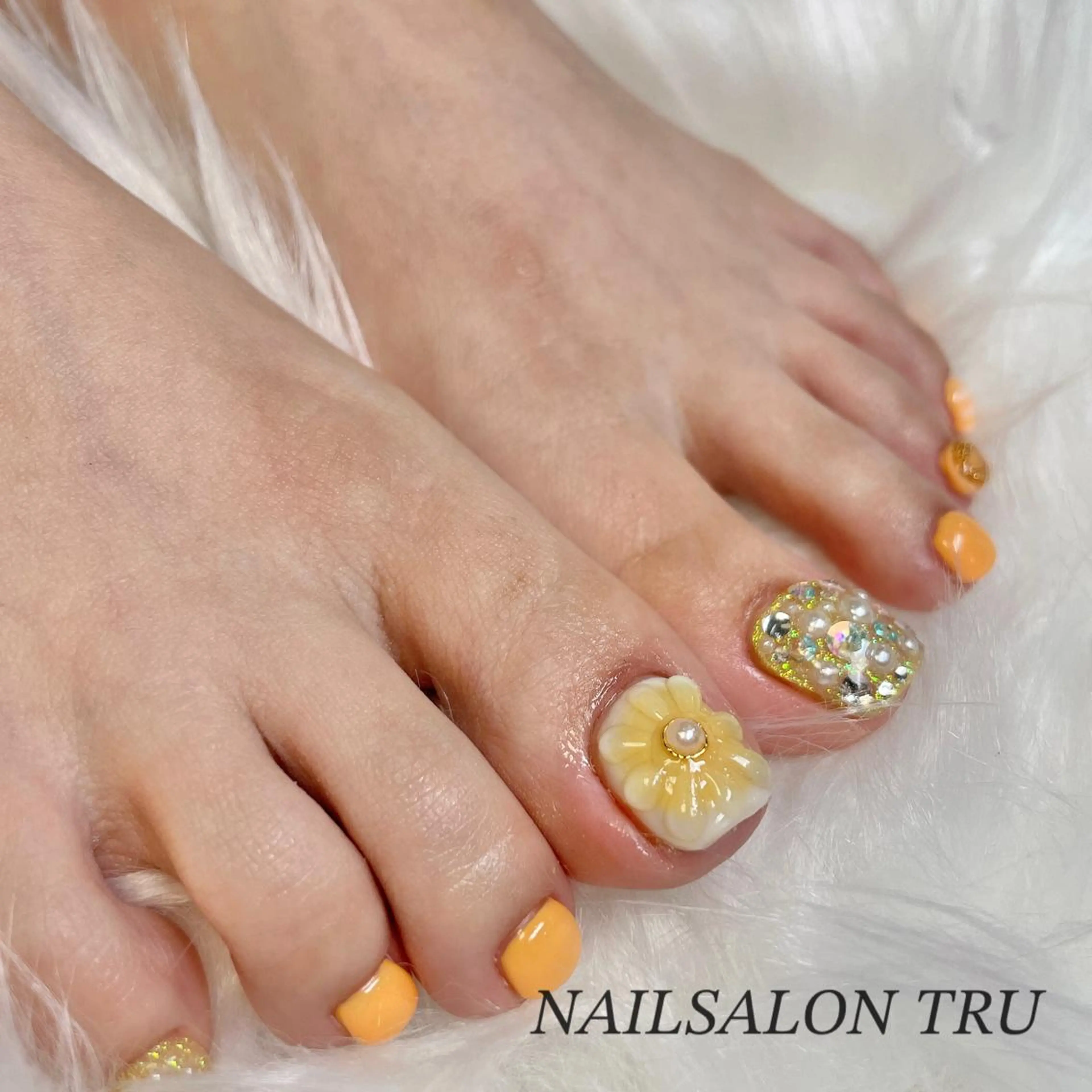 ネイル 𝐼𝑁𝑂𝑈𝐸 𝑀𝐼𝐴のネイルデザイン