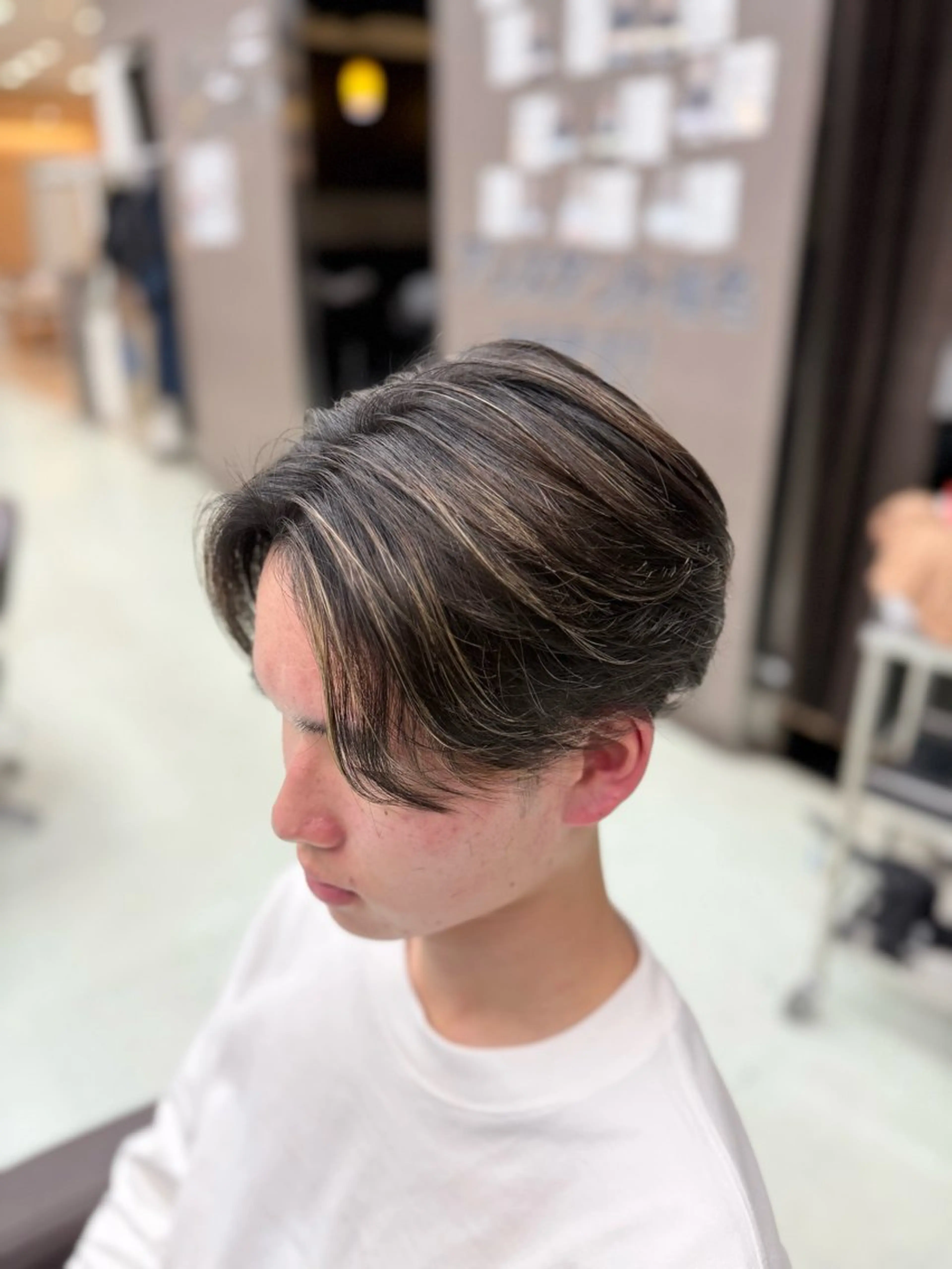 メンズ カット 新井優馬｜縮毛矯正/ 地毛風ストレートのヘアスタイル