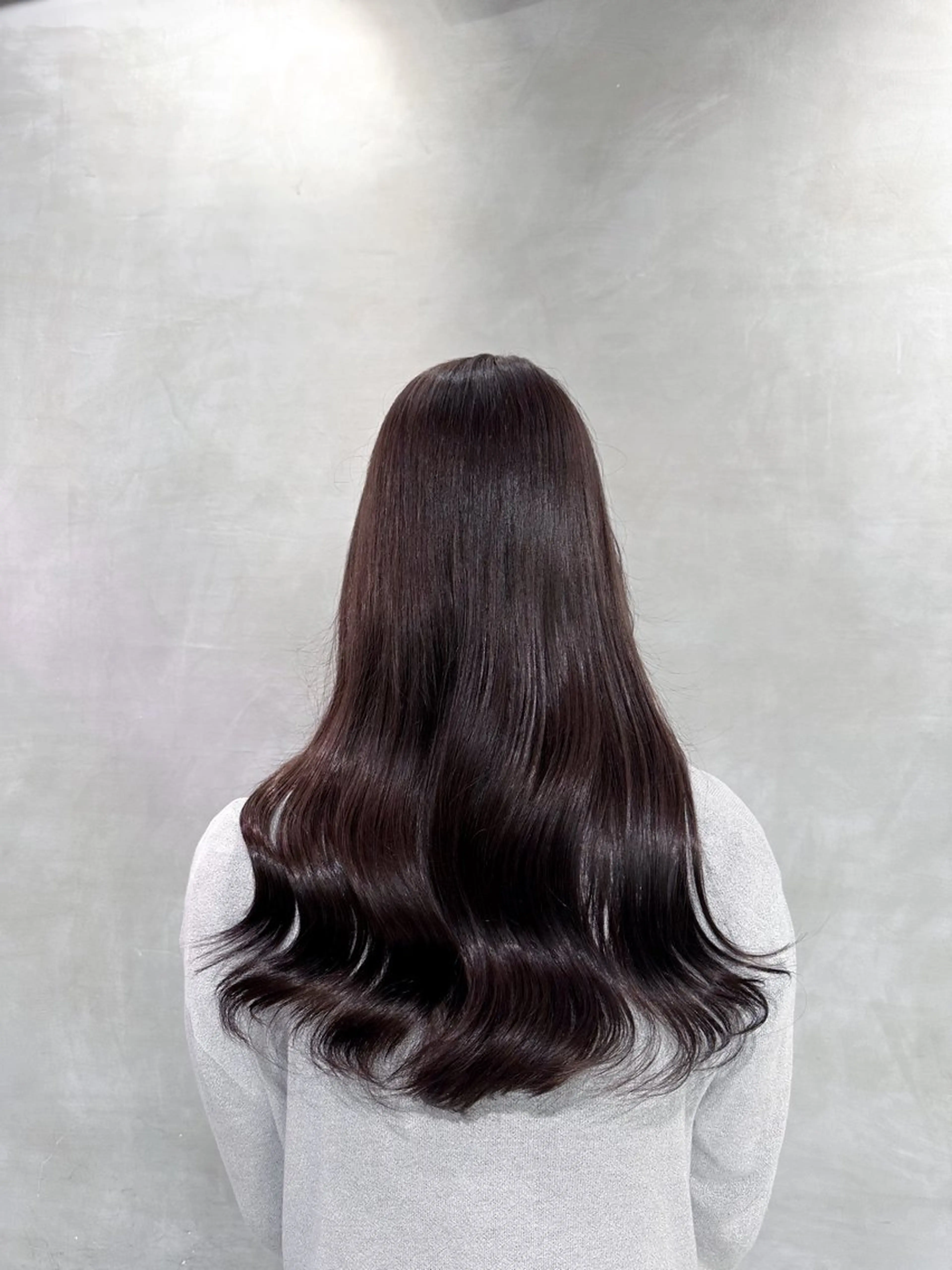 ロング カラー ラベンダーカラー 銀座レイヤーカット ×シースルー前髪のヘアスタイル