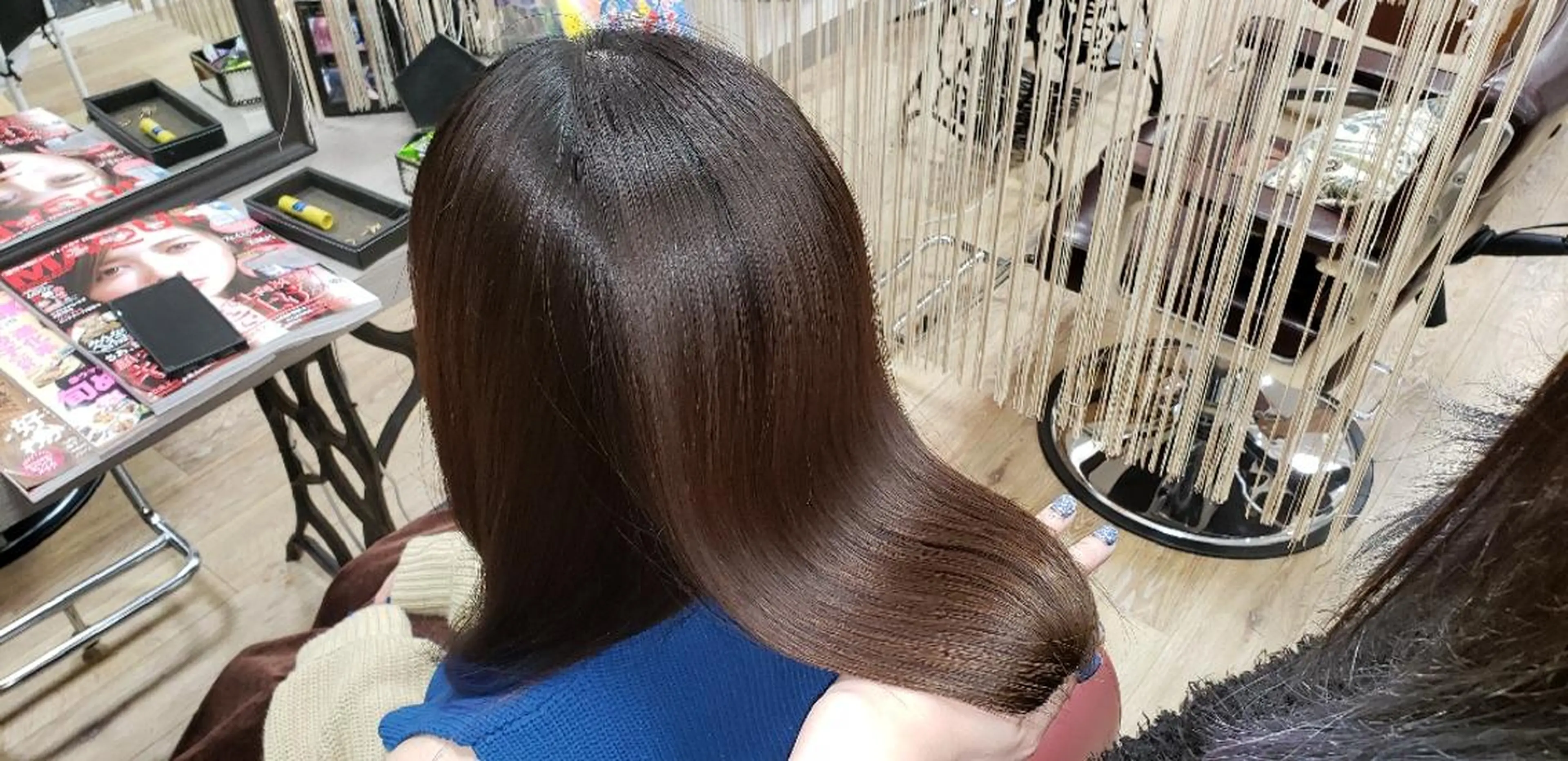 ロング カラー トリートメント 髪の病院  ルーミールームのヘアスタイル