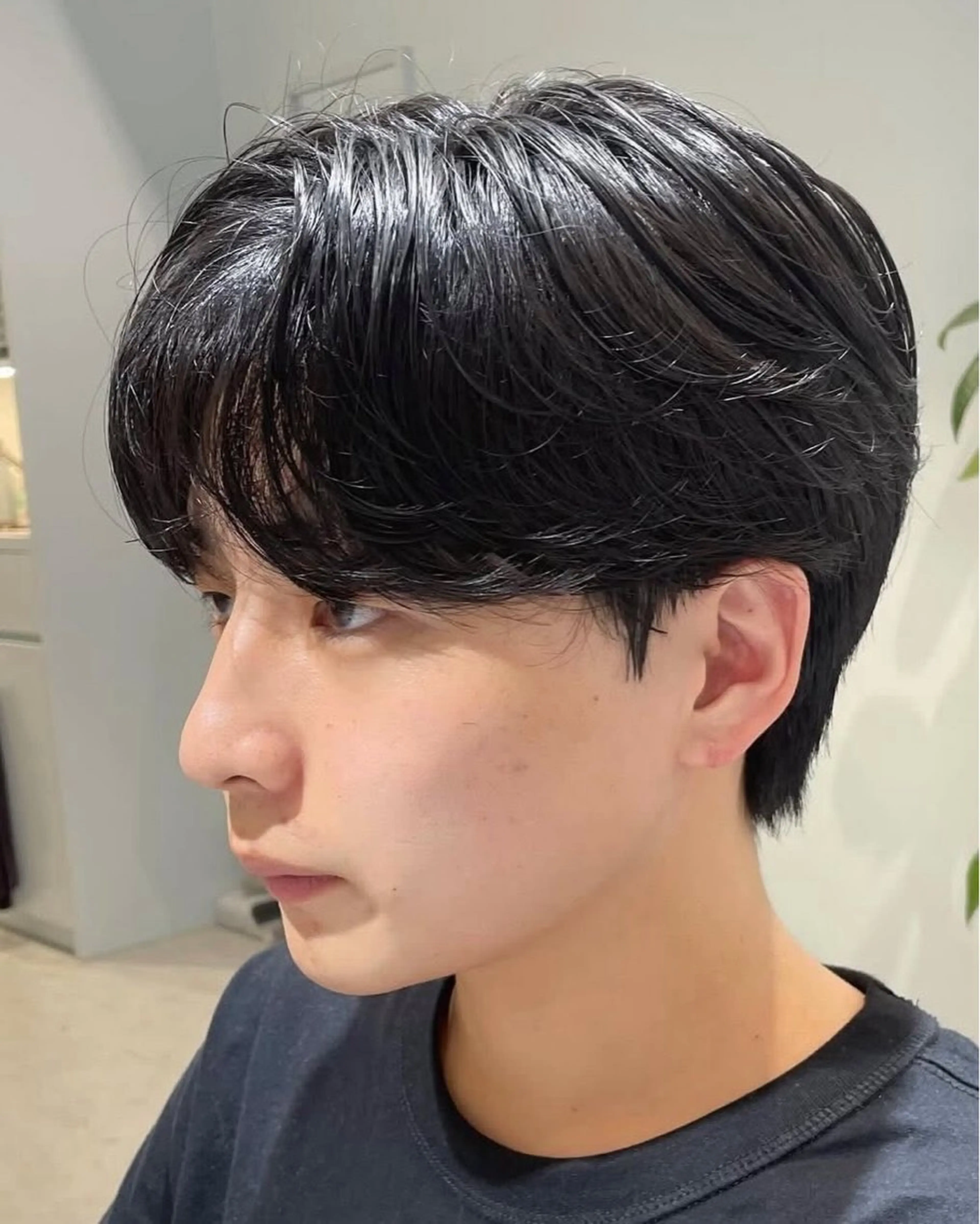 ショート パーマ メンズ カルマパーマ メンズパーマ 顔周りカット／透明感 カラー／Kurumeのヘアスタイル