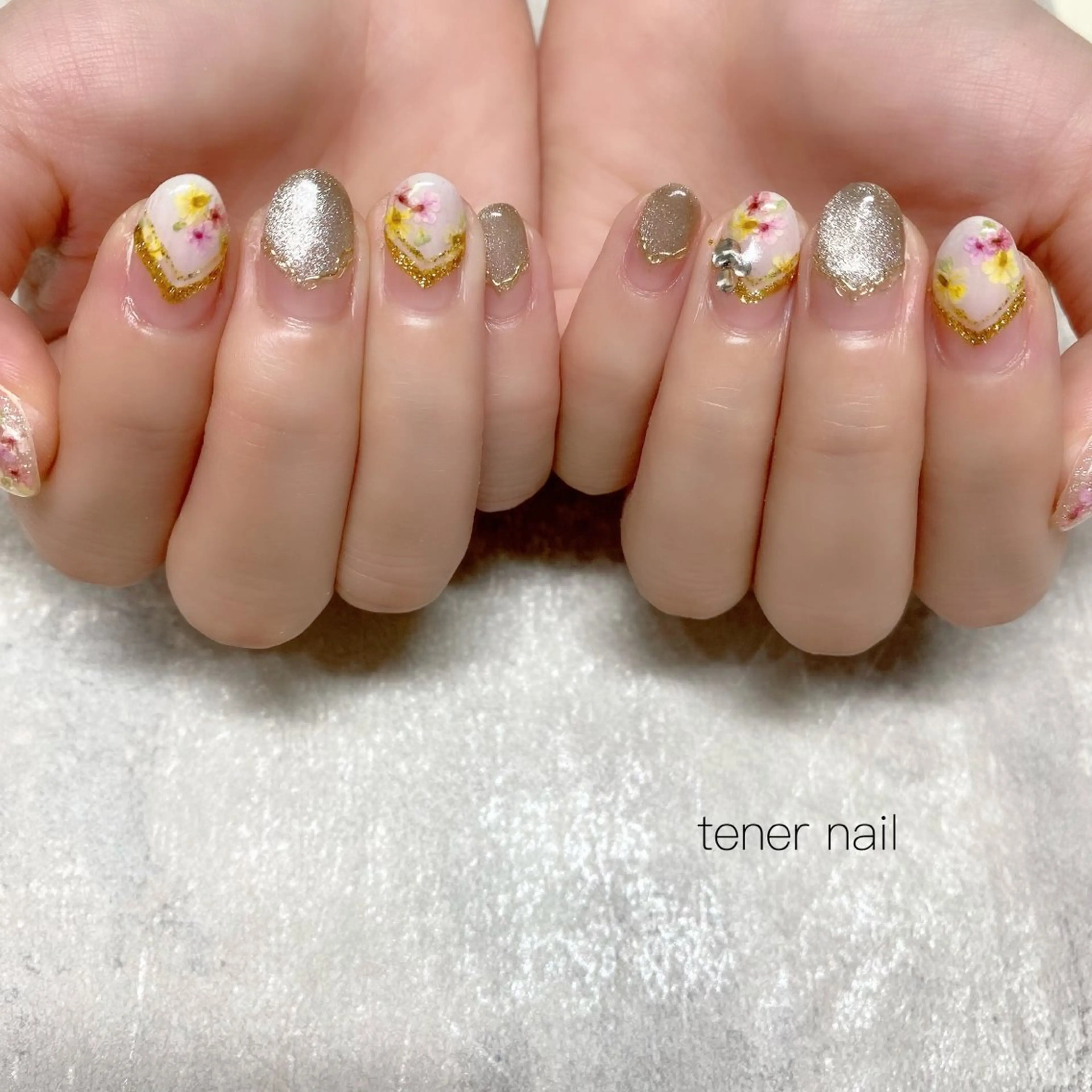 ネイル フラワーネイル ブライダルネイル ハンドネイル テネルネイル tener nailのネイルデザイン