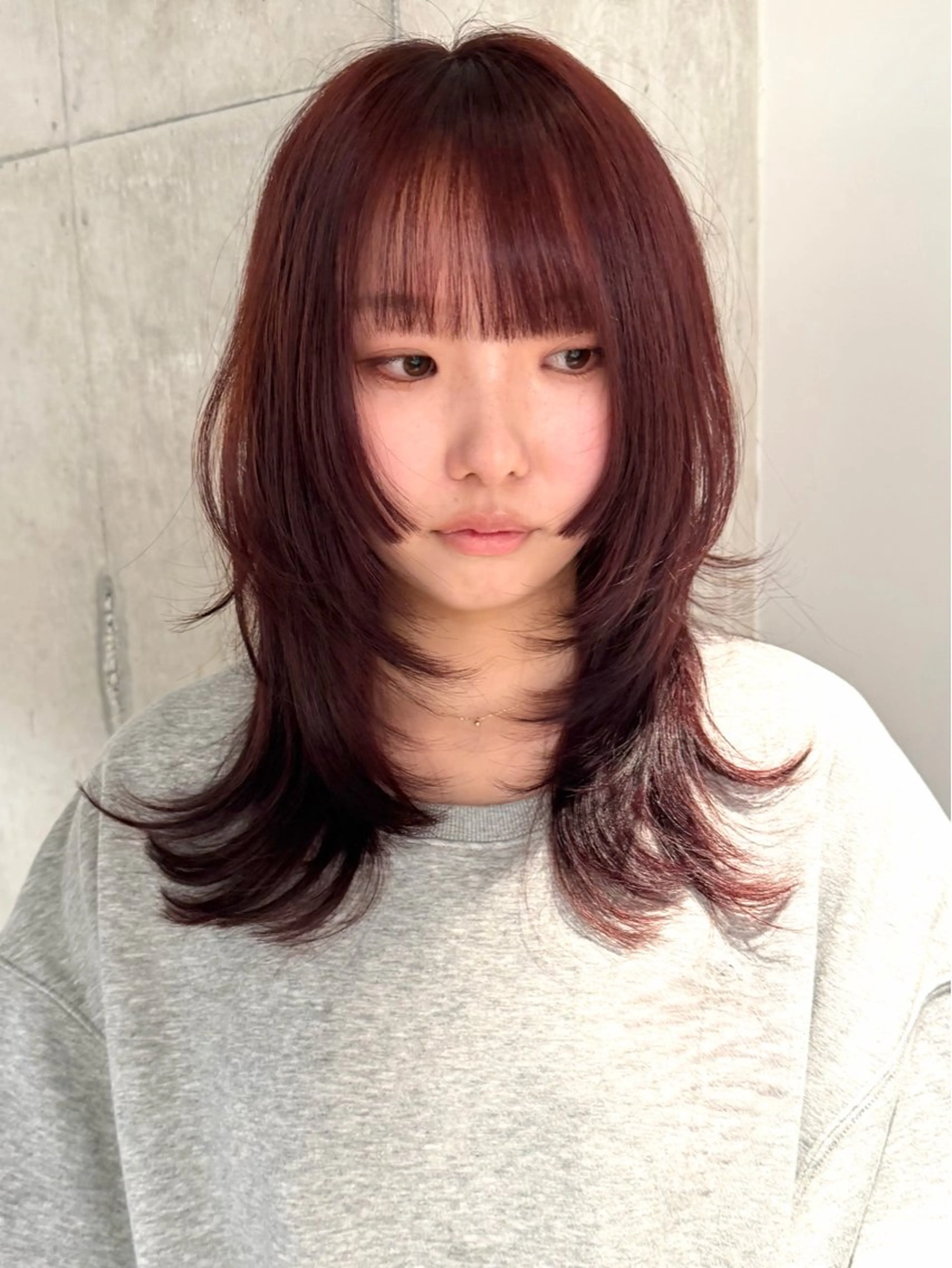 ミディアム カット ヘアカラー MIES amane(アマネ)のヘアスタイル