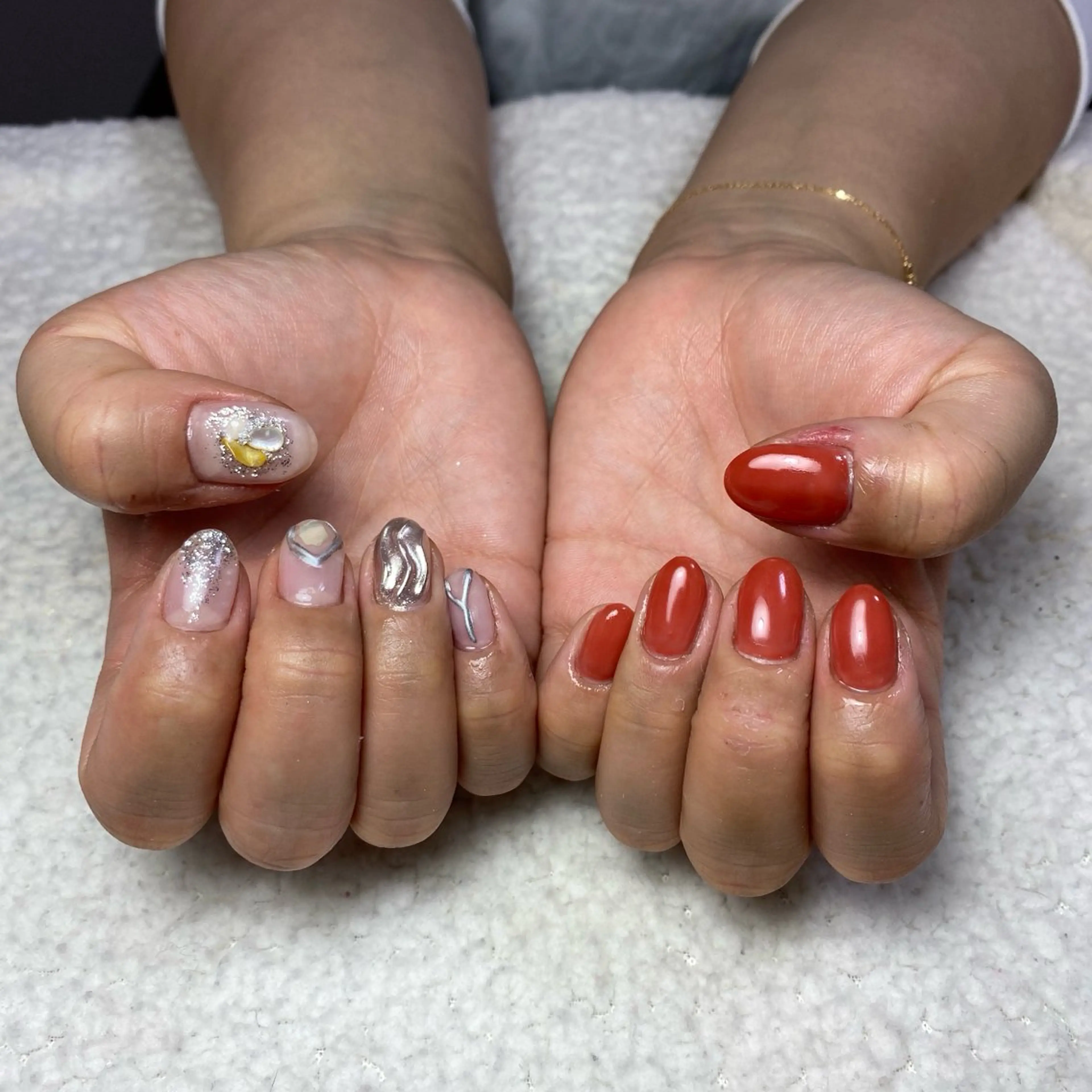 ネイル ミラーネイル COCO+所属・COCO +のエステ・リラクイメージ