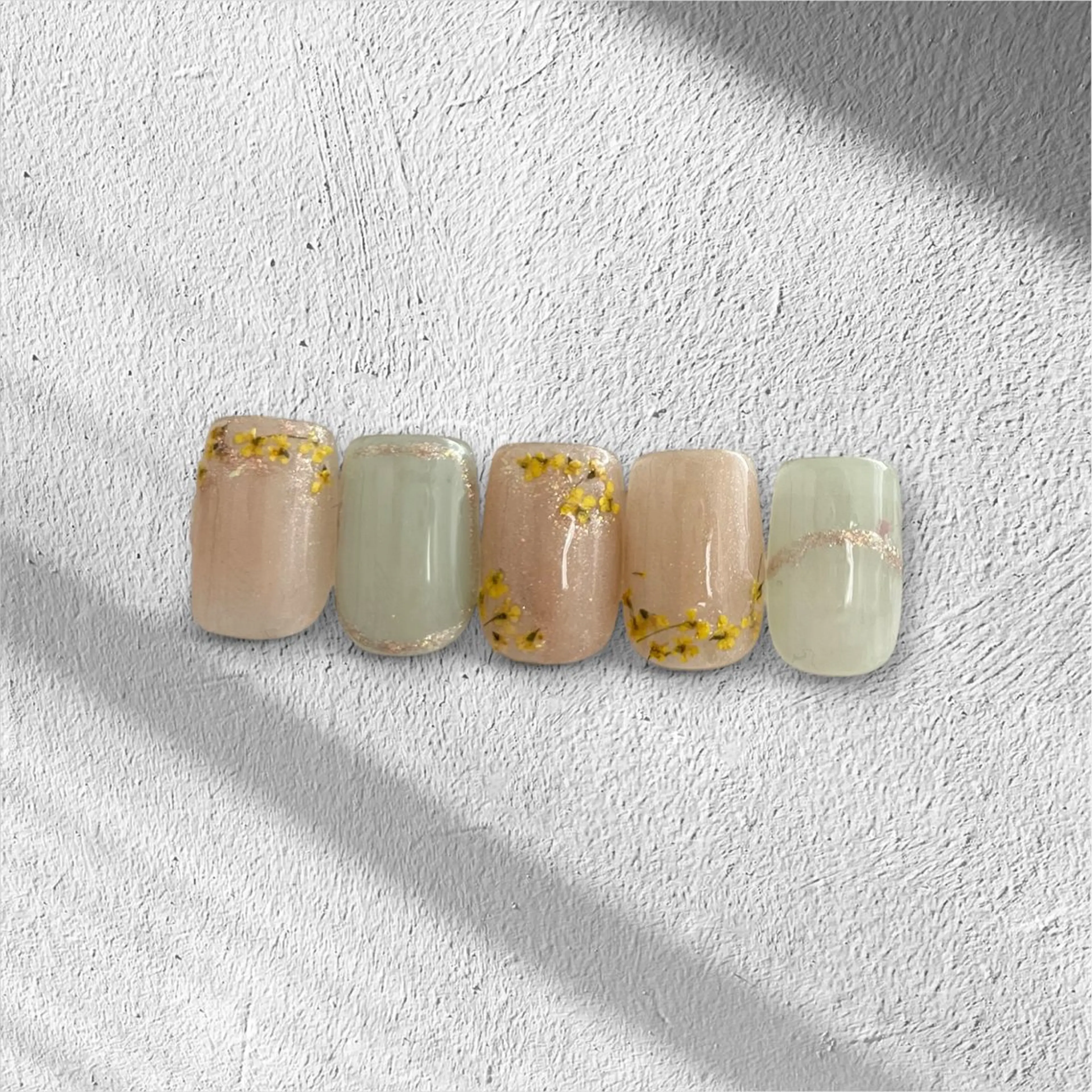 ネイル ハンドネイル フットネイル ハンドケア gypsofia ジプソフィアのネイルデザイン