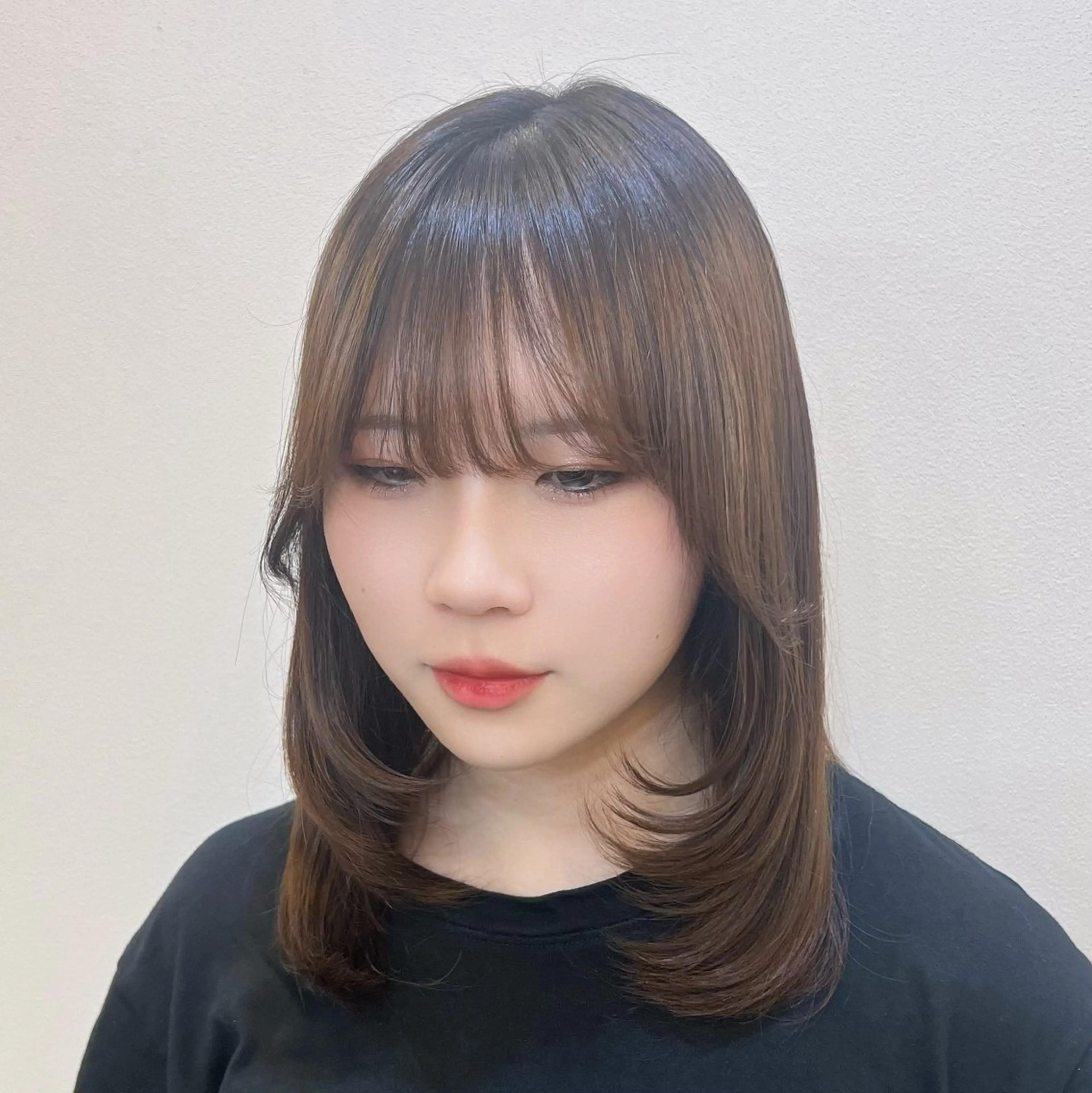 ロング カラー パーマ ベージュカラー 黒髪 ブルーカラー ブルーブラック ブラウンカラー カット ヘアカラー 縮毛矯正 トリートメント akira｜ 透明感ベージュ｜梅田のヘアスタイル