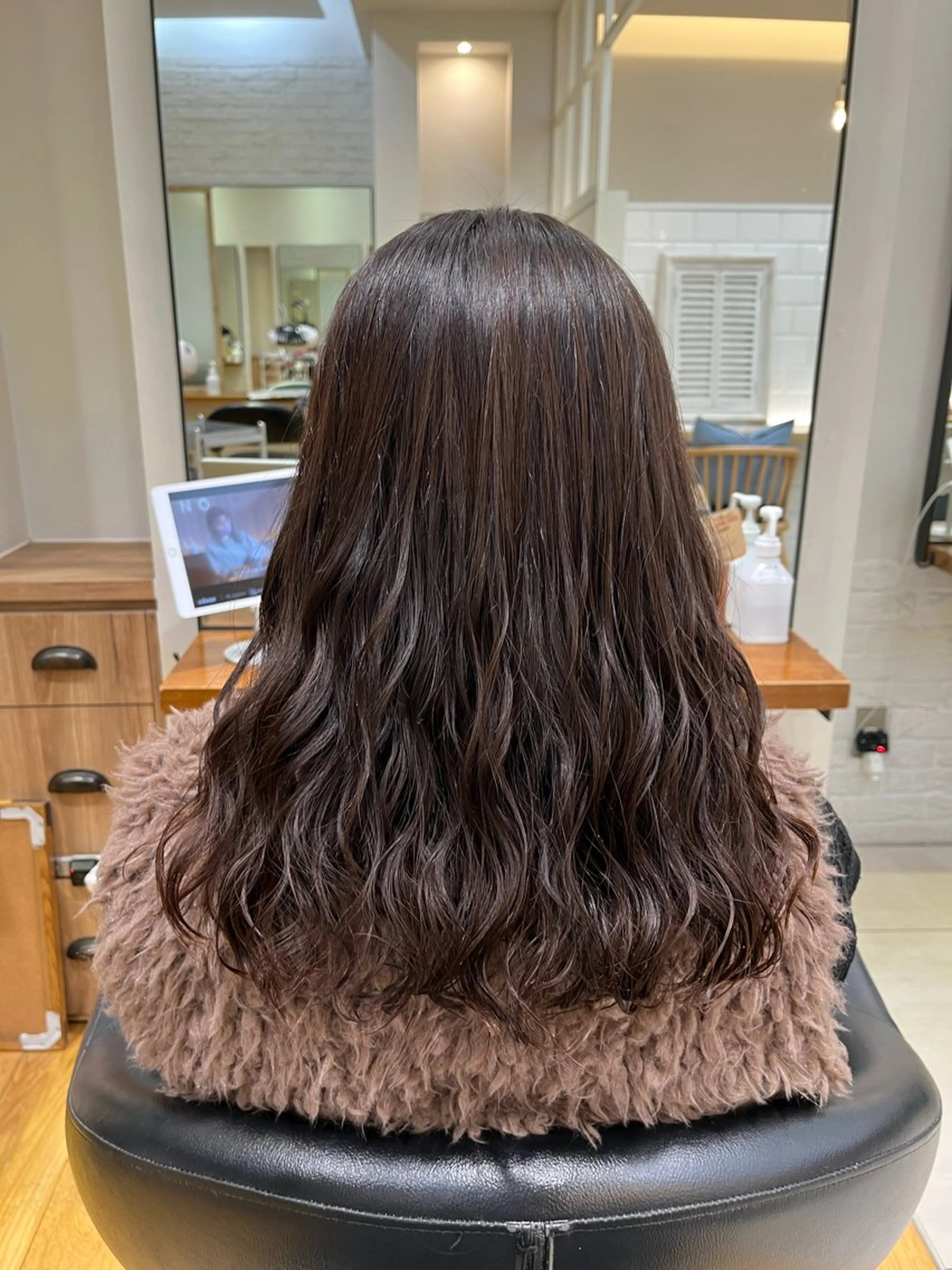 ロング コテ巻き風パーマ🫧 麻尋のヘアスタイル