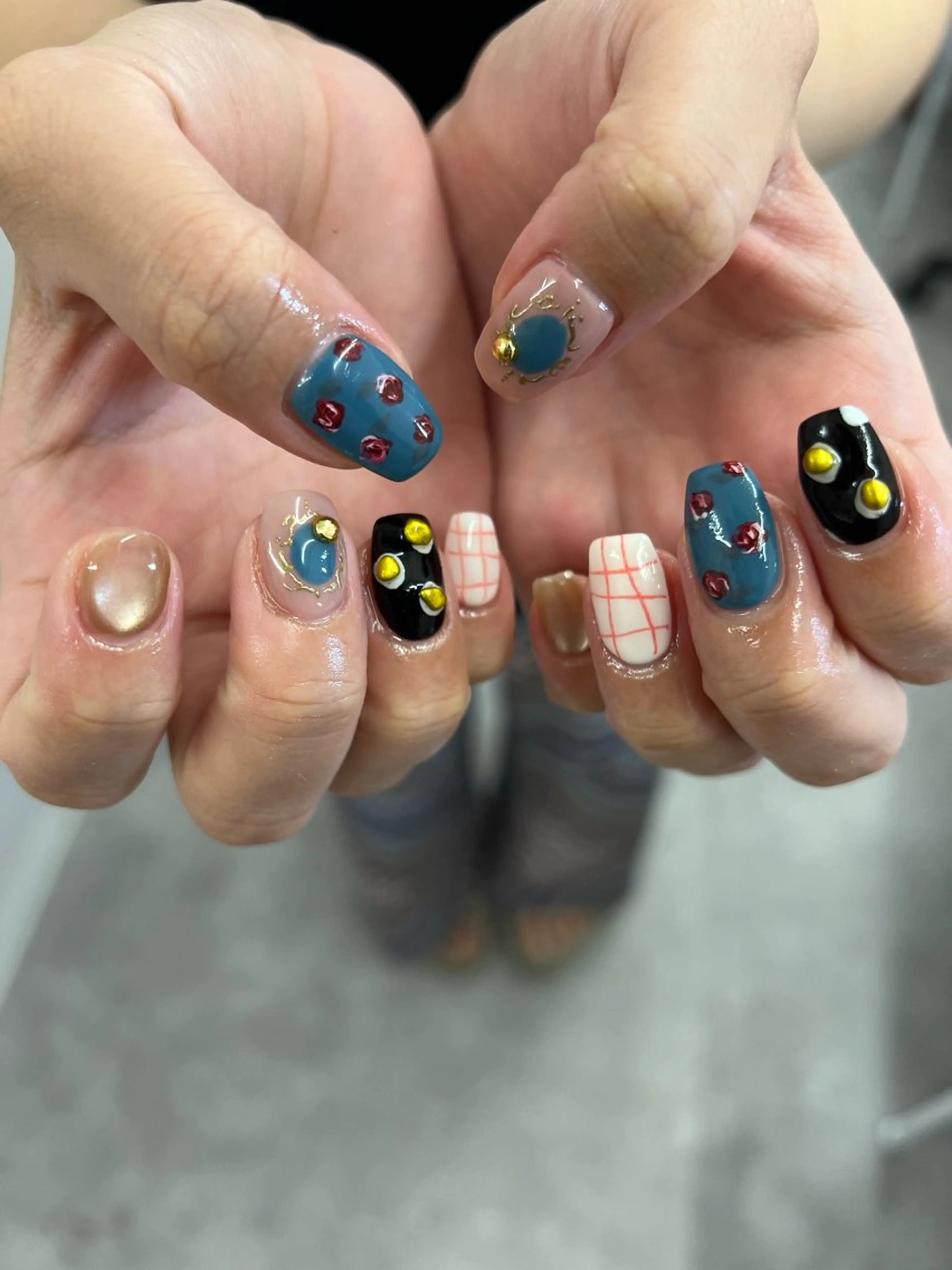 ネイル ブルー ジェルネイル マグネットネイル ニュアンスネイル パラジェル ハンドネイル ハンドケア Bana_ Nailのネイルデザイン