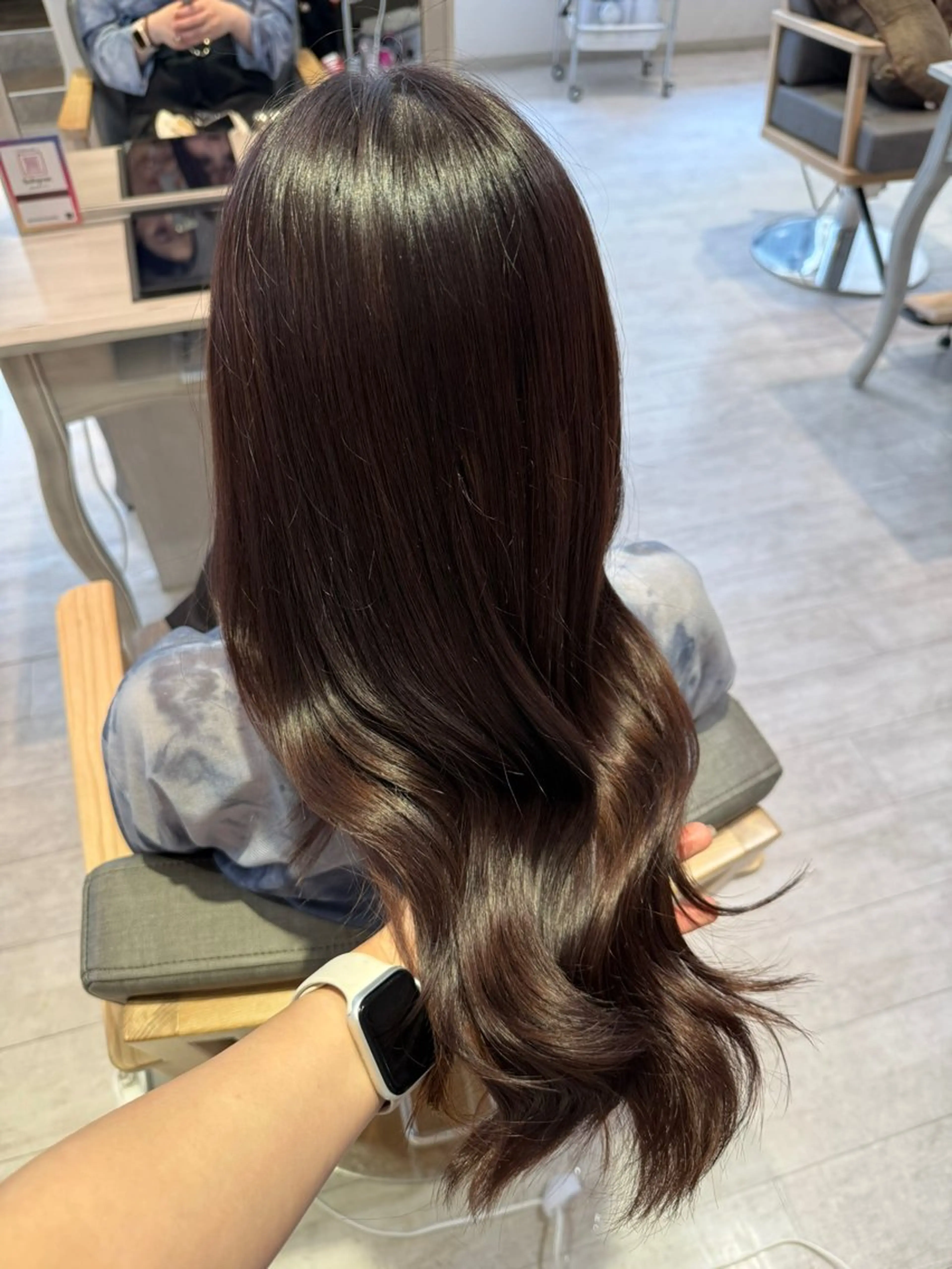 ロング カット ヘアカラー トリートメント YURIA / 透明感/韓国風のヘアスタイル