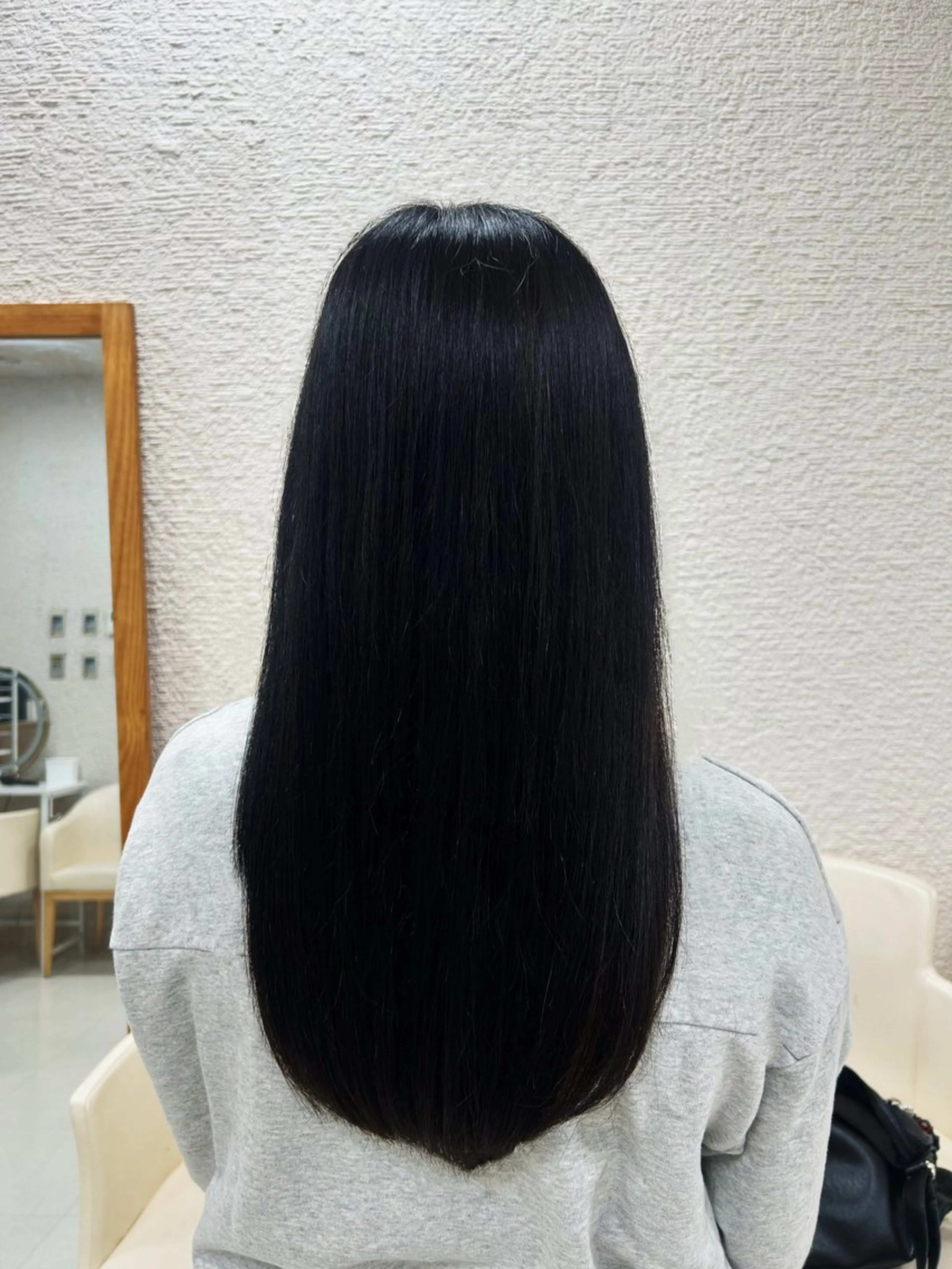 ロング 学生 ツヤ感／似合わせ カラー🌿yuiのヘアスタイル