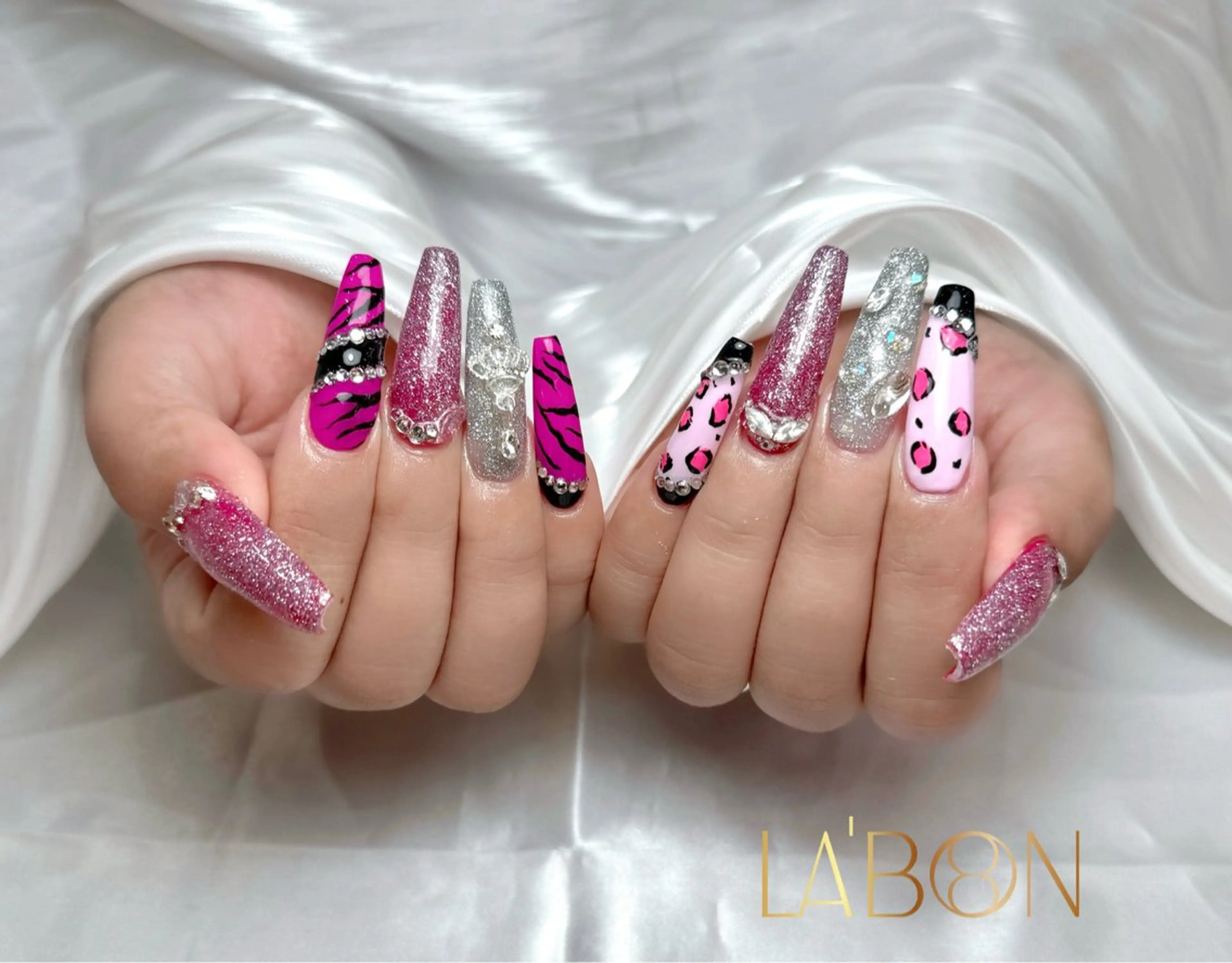 ネイル アートネイル ジェルネイル キラキラネイル 韓国ネイル ロングネイル Labon Nails Artのネイルデザイン