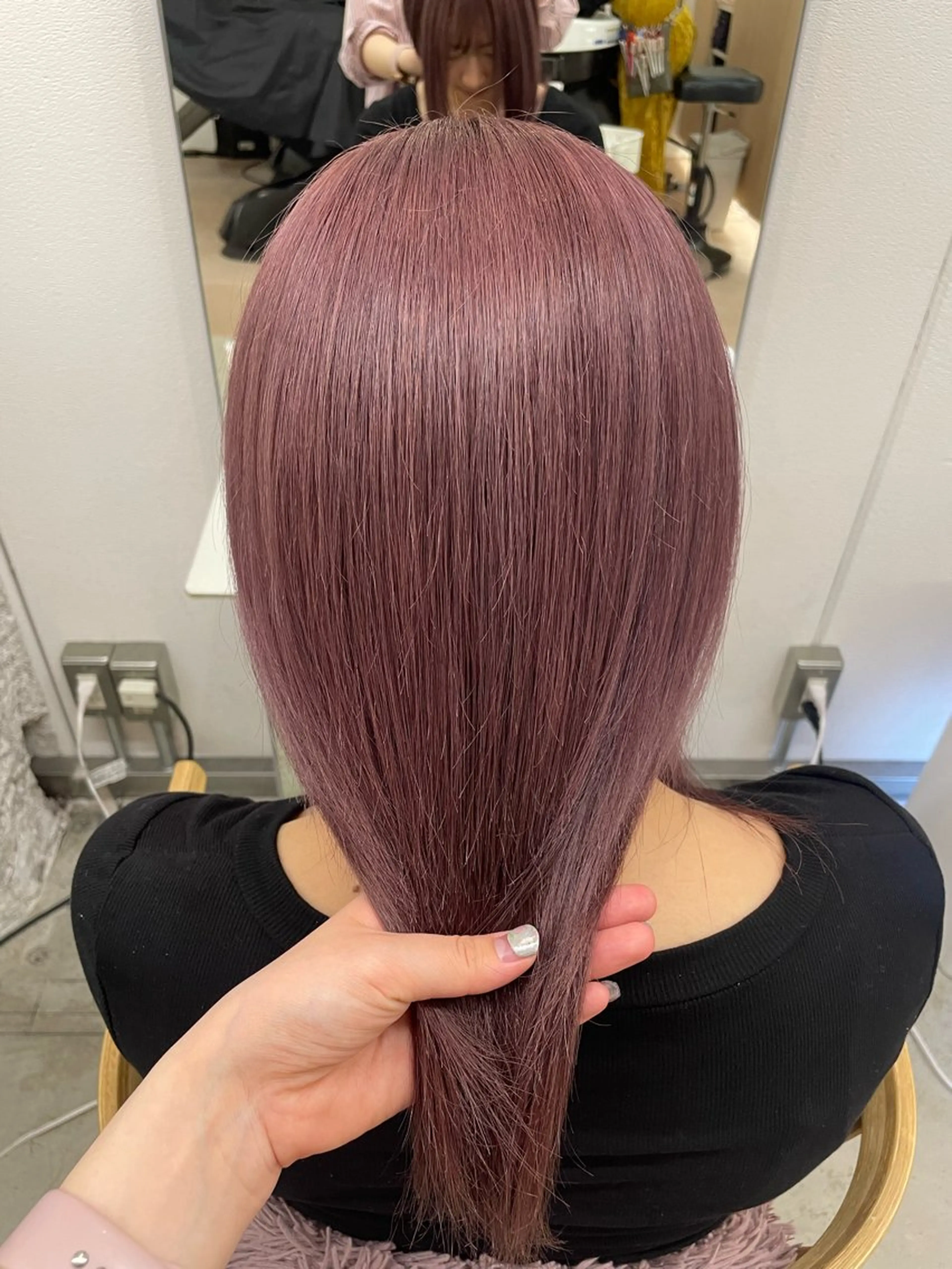 ミディアム カラー 山下 悠月のヘアスタイル