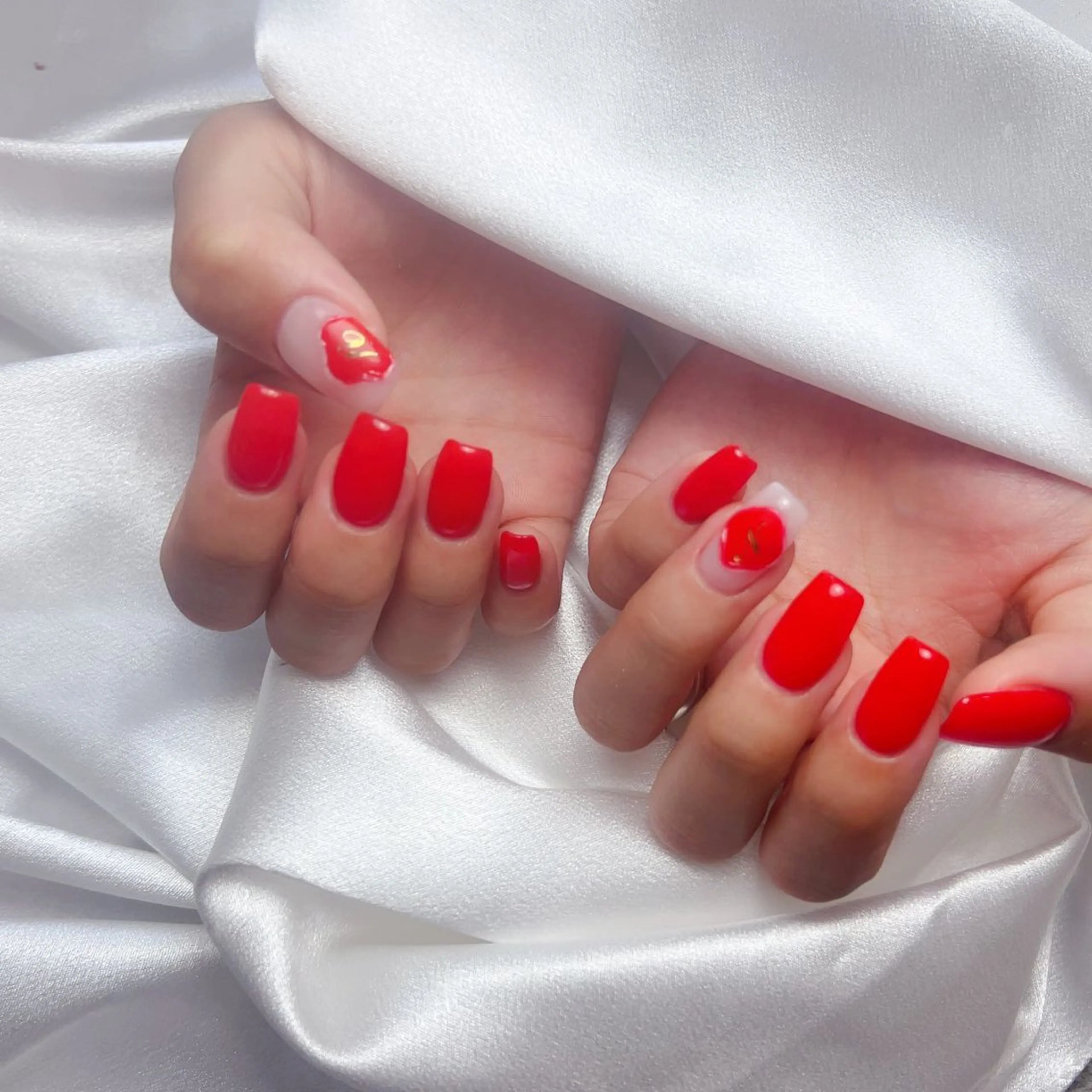 ミディアム めぐみのネイルサロン スタッフ練習のネイルデザイン