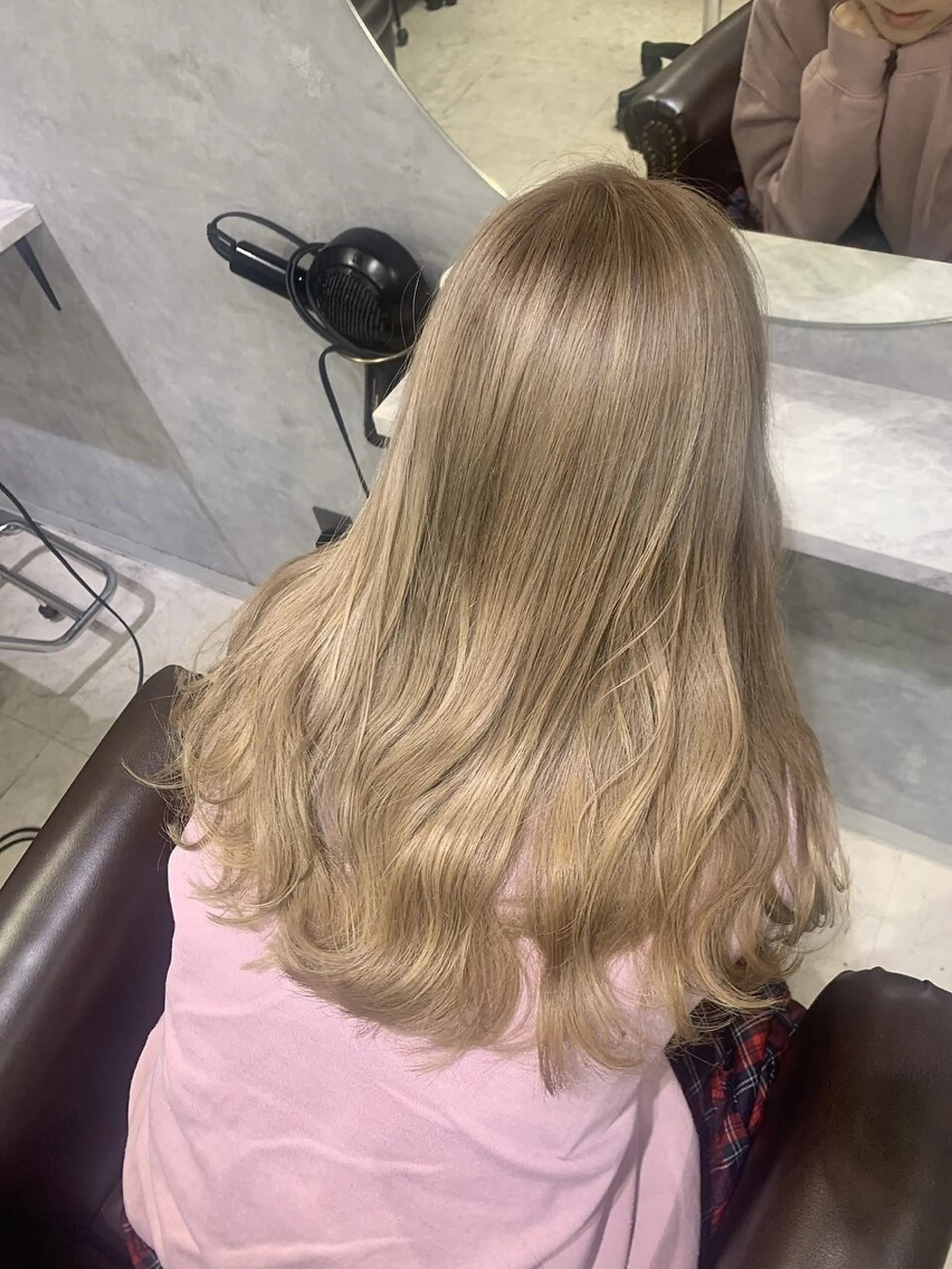 ミディアム カラー ヘアカラー トリートメント 池袋/カラー特化🎨 ロング料金なし🩵のヘアスタイル