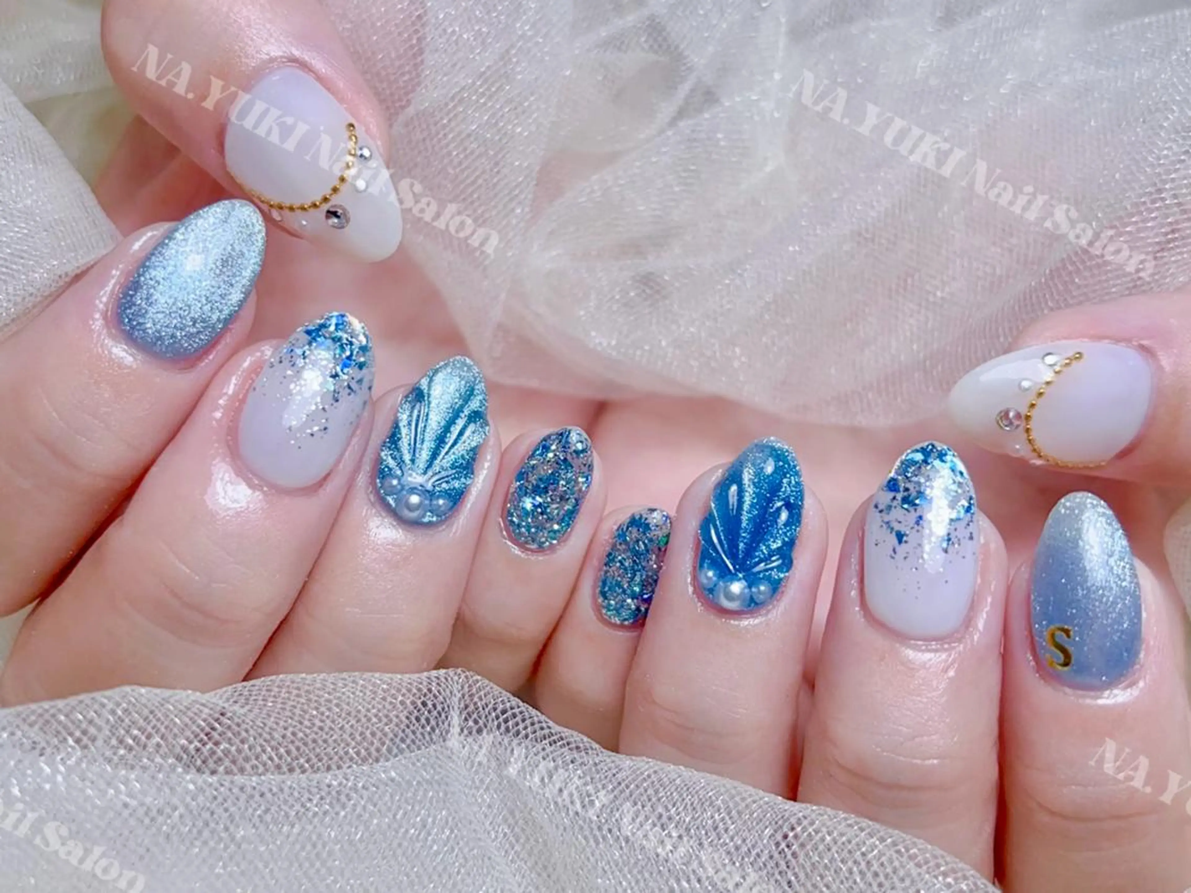 ネイル Queenie 🦋のネイルデザイン