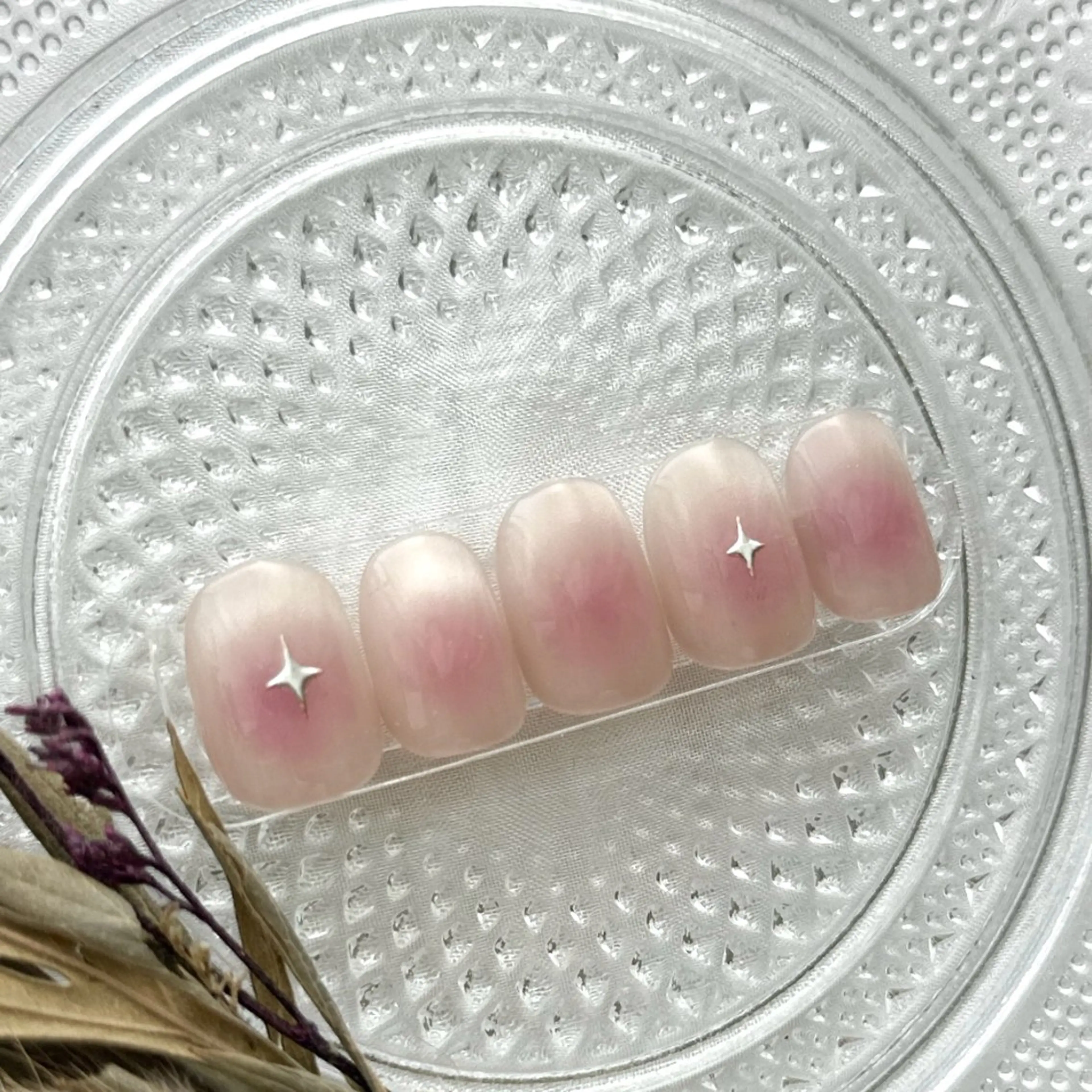ネイル シルバー ハンドネイル peaberry nailのネイルデザイン