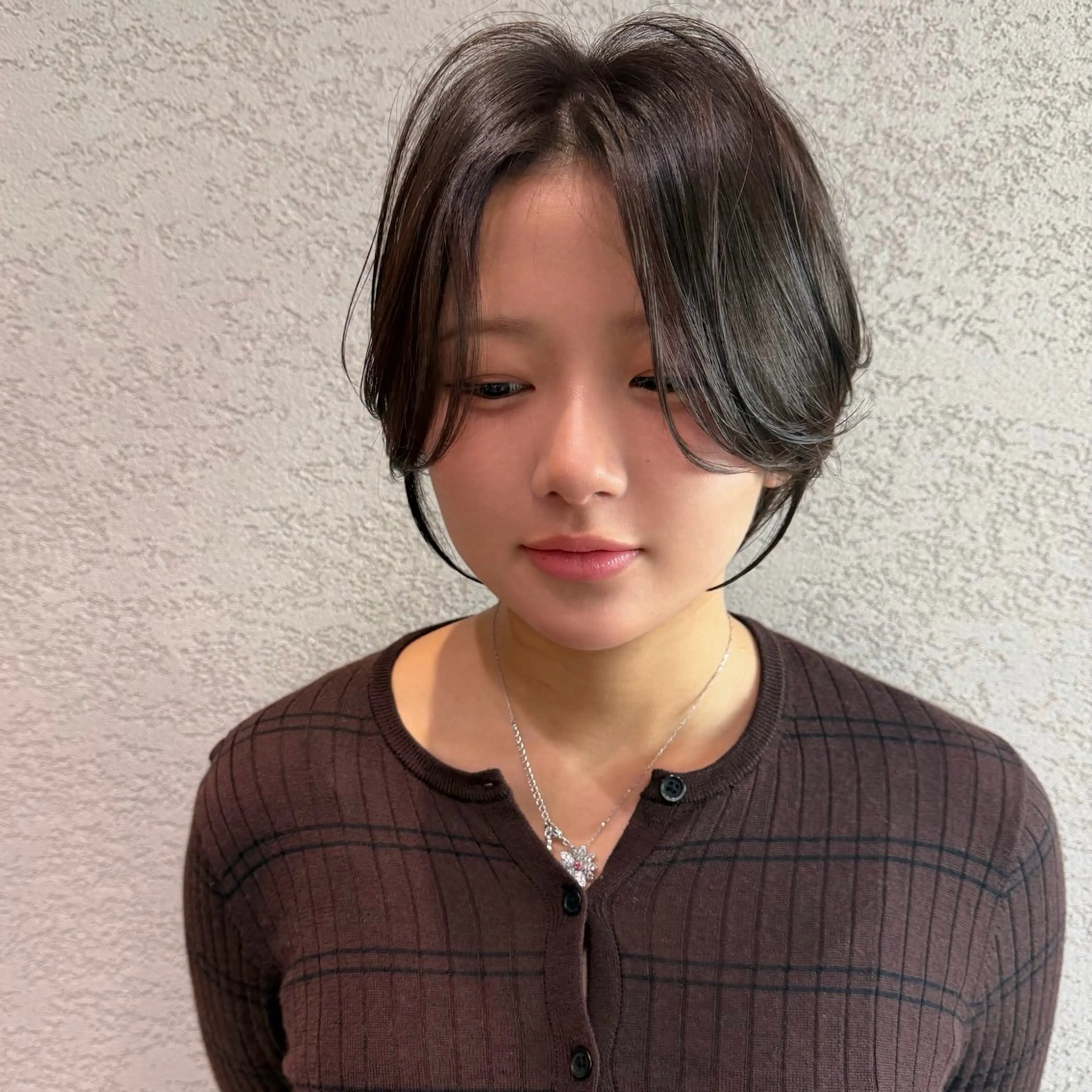 ショート カラー カット 縮毛矯正 トリートメント レイヤー|縮毛矯正 |韓国ボブ|岡田洸太のヘアスタイル