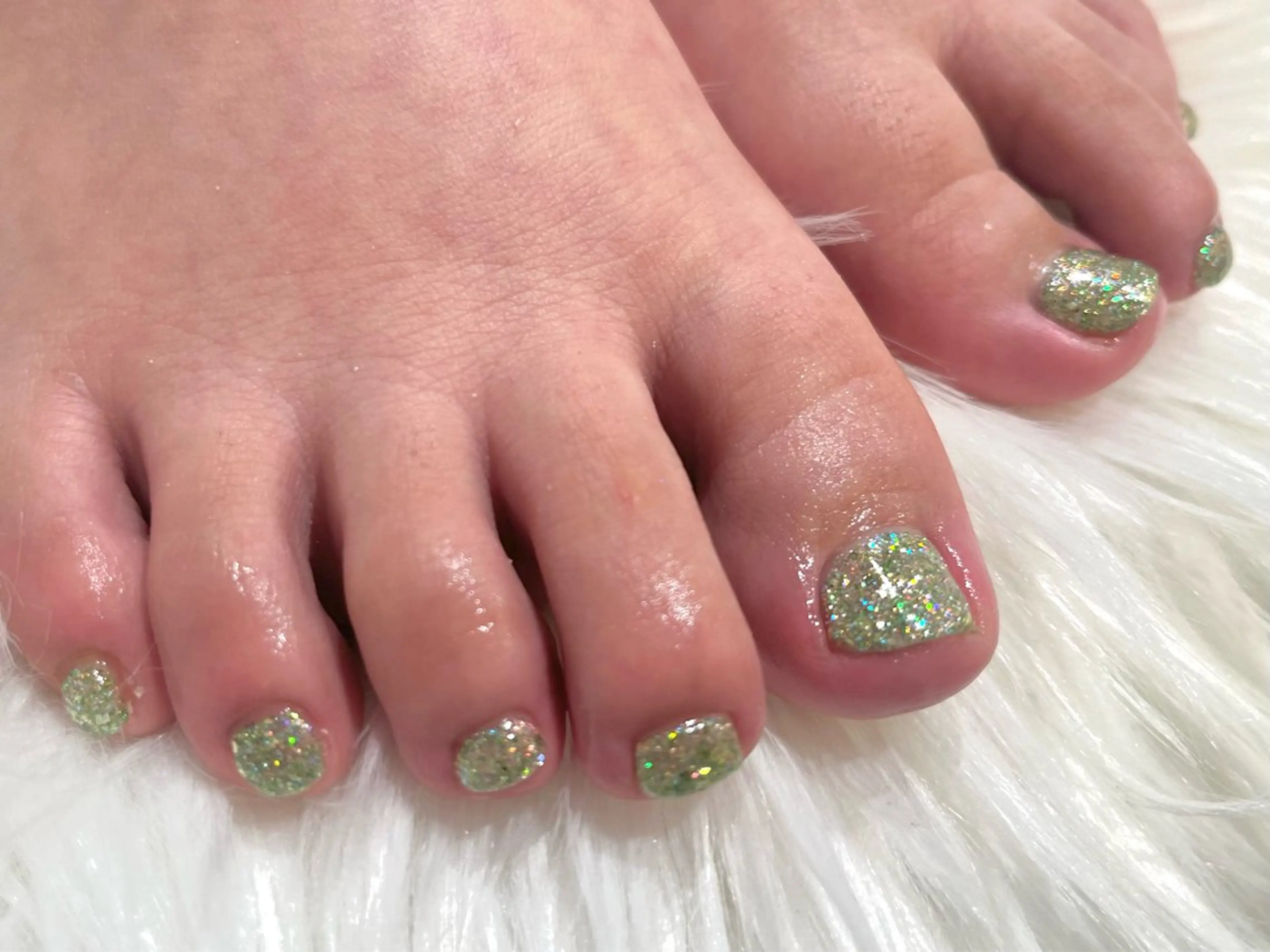 ネイル フラッシュネイル グリーン ラメ(グリッター) MSLASH SOL 鈴木/トレンドネイルのネイルデザイン