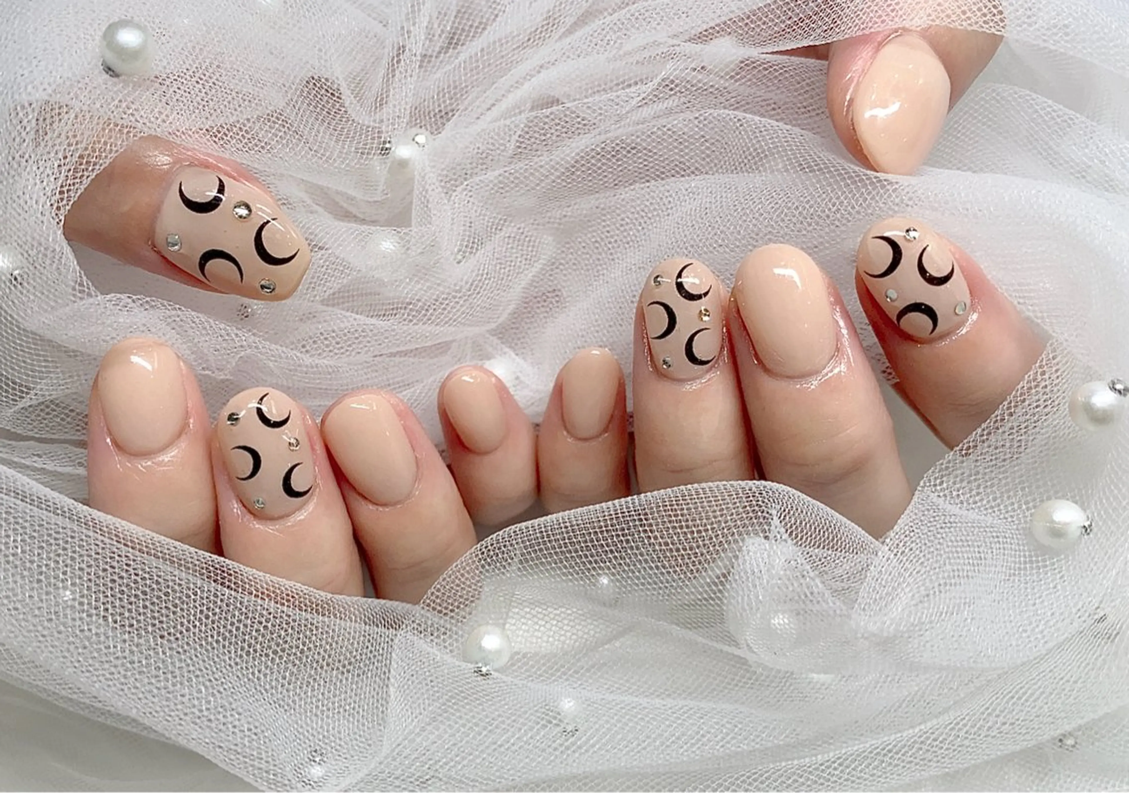 ネイル I-nailロング /ワンホン/キラキラのネイルデザイン