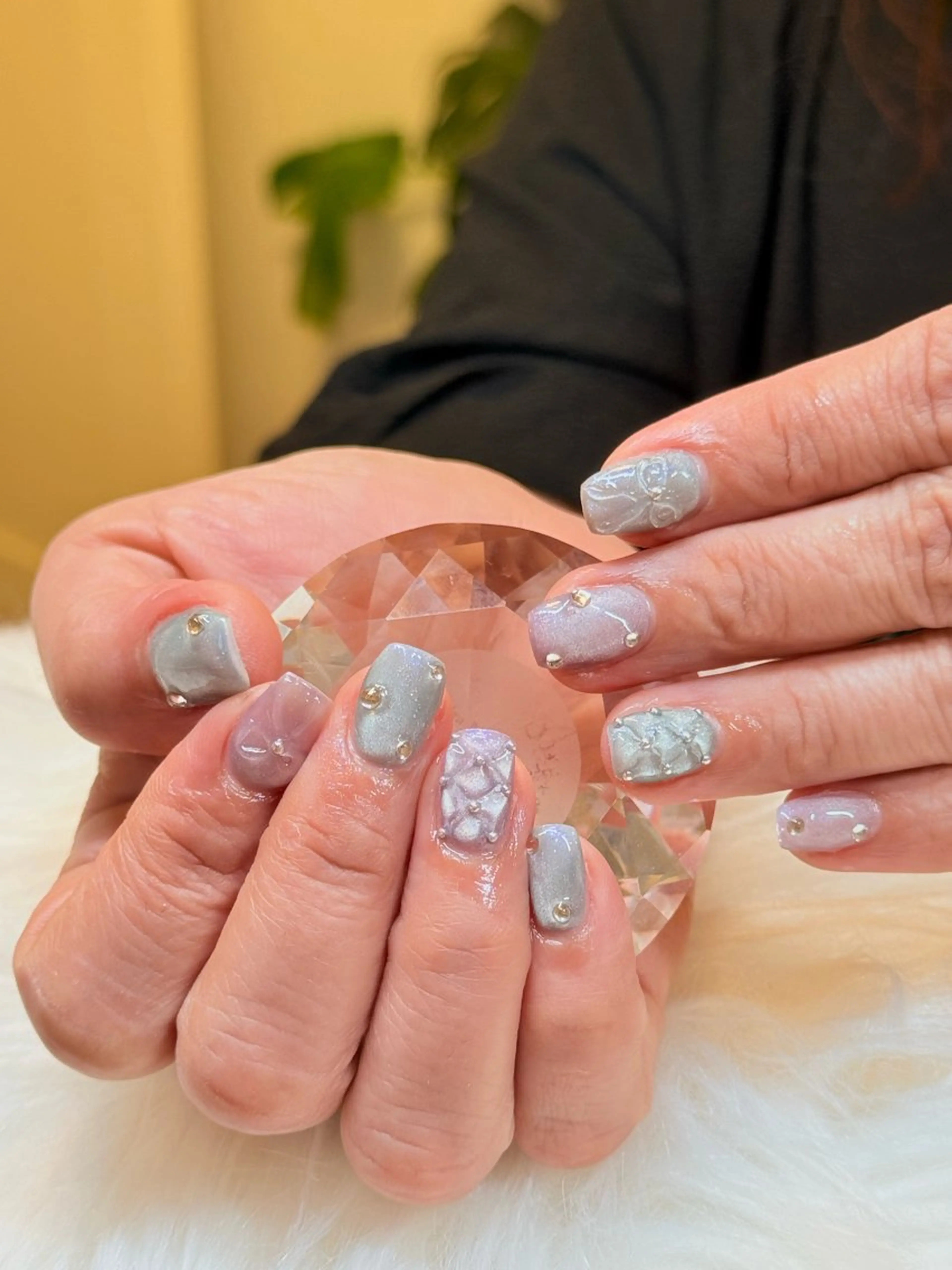 ネイル マグネットネイル MIRA NAILROOMのネイルデザイン