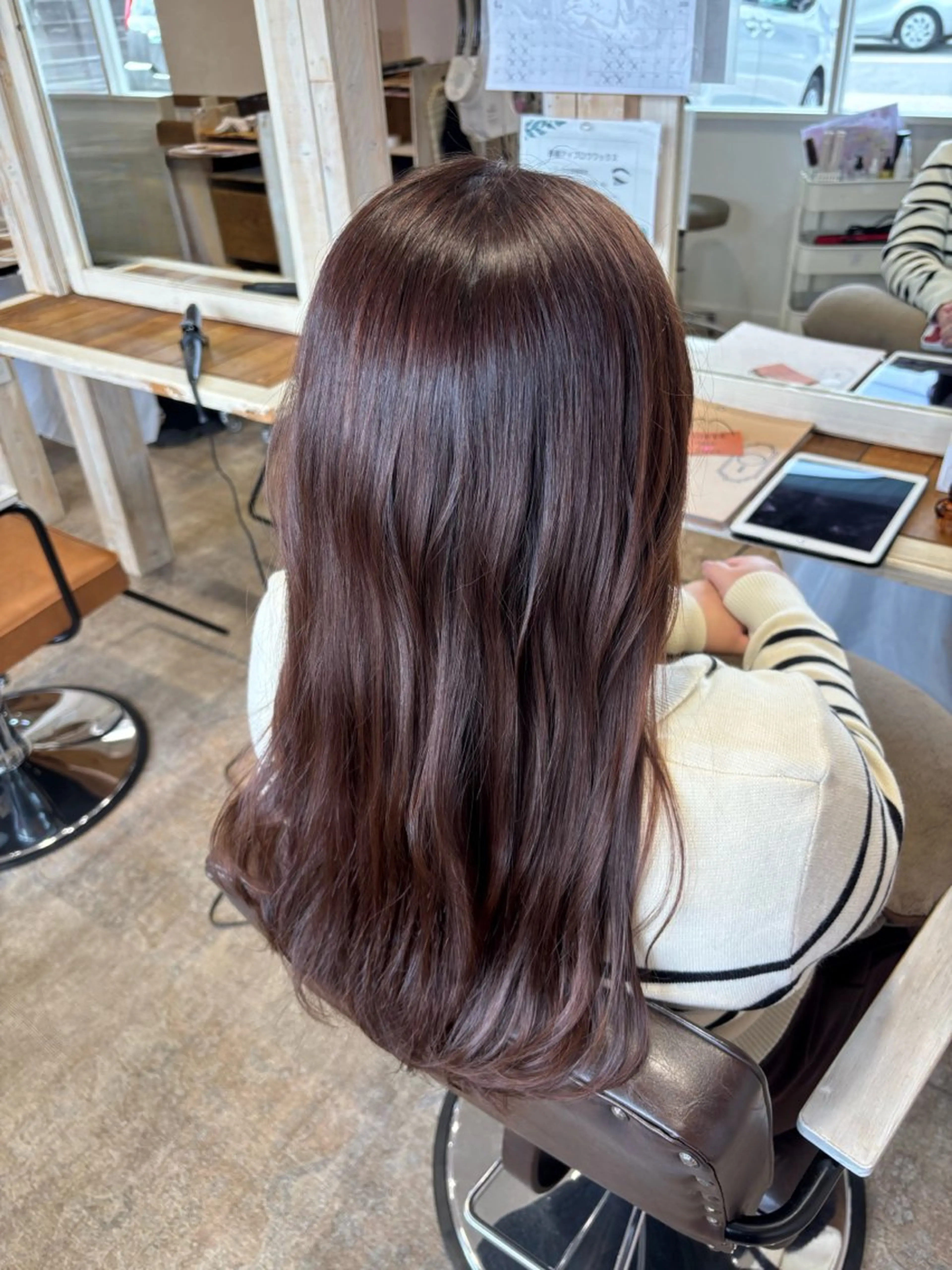 ロング 森  髪質改善🫧 透明感カラーのヘアスタイル