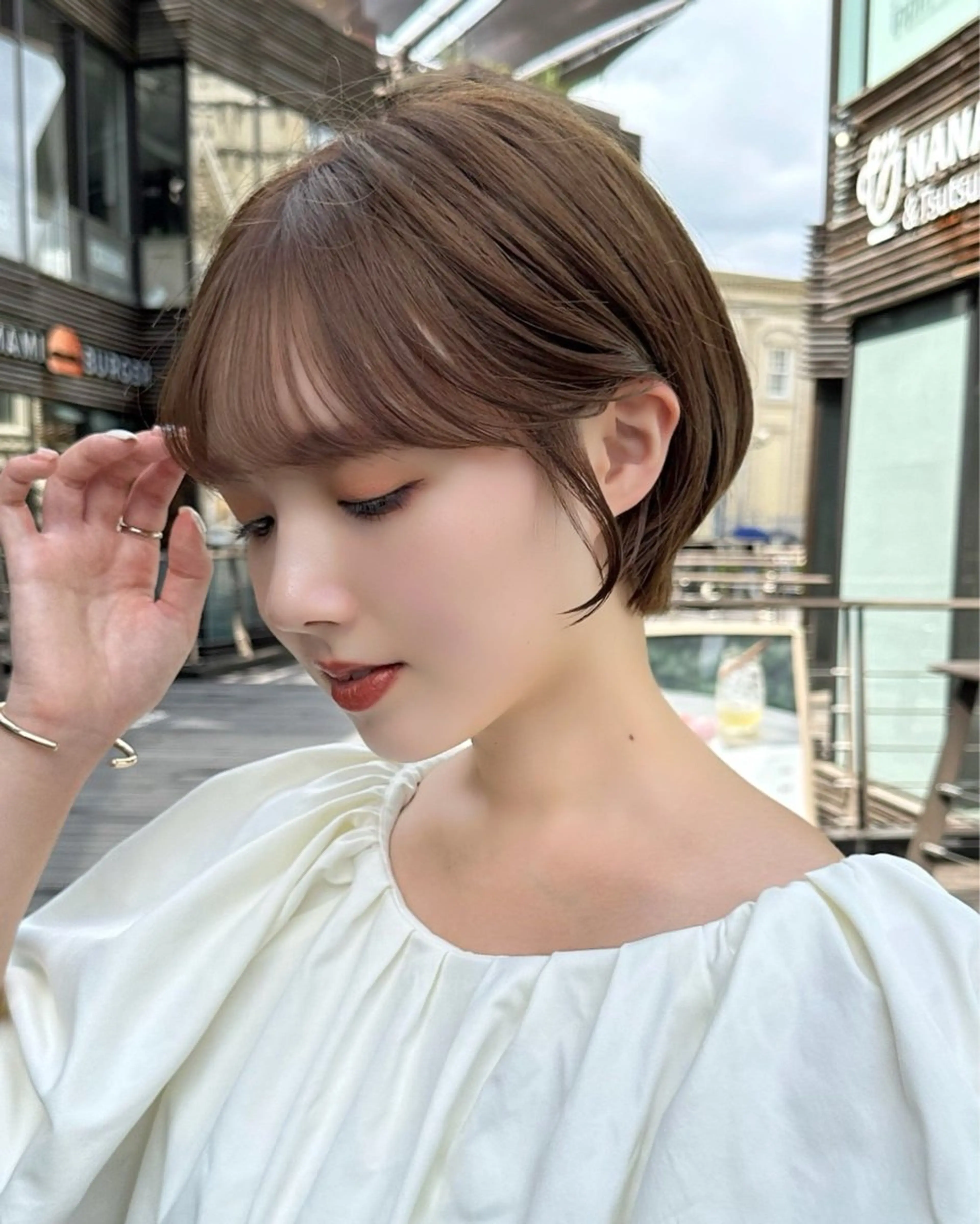 ショート 韓国ヘア/レイヤー/ 顔まわり足立遥奈のヘアスタイル