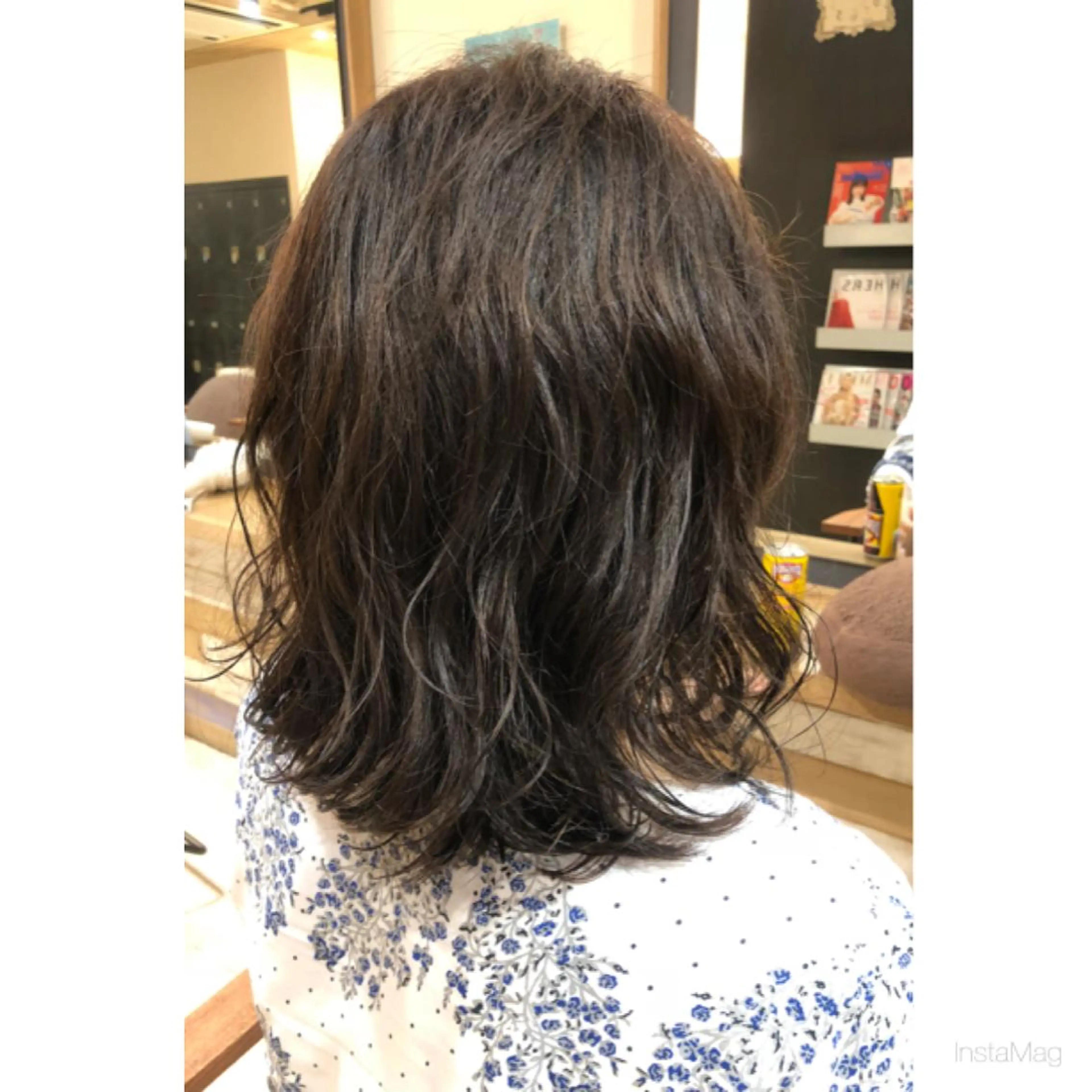 ミディアム パーマ ミディアムパーマ カット パーマ 岩間 香純のヘアスタイル