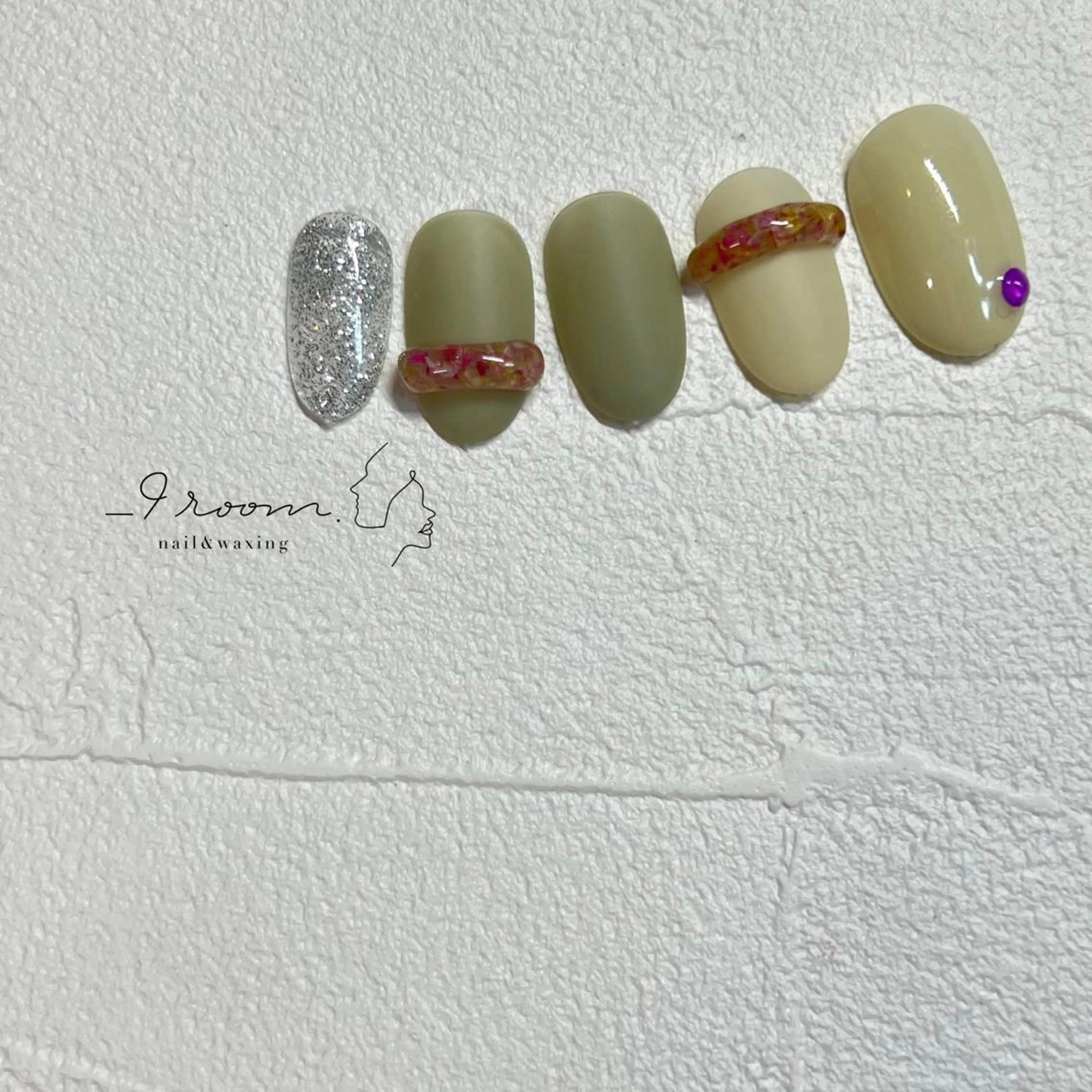 ネイル _9 room. Yoshimiのネイルデザイン