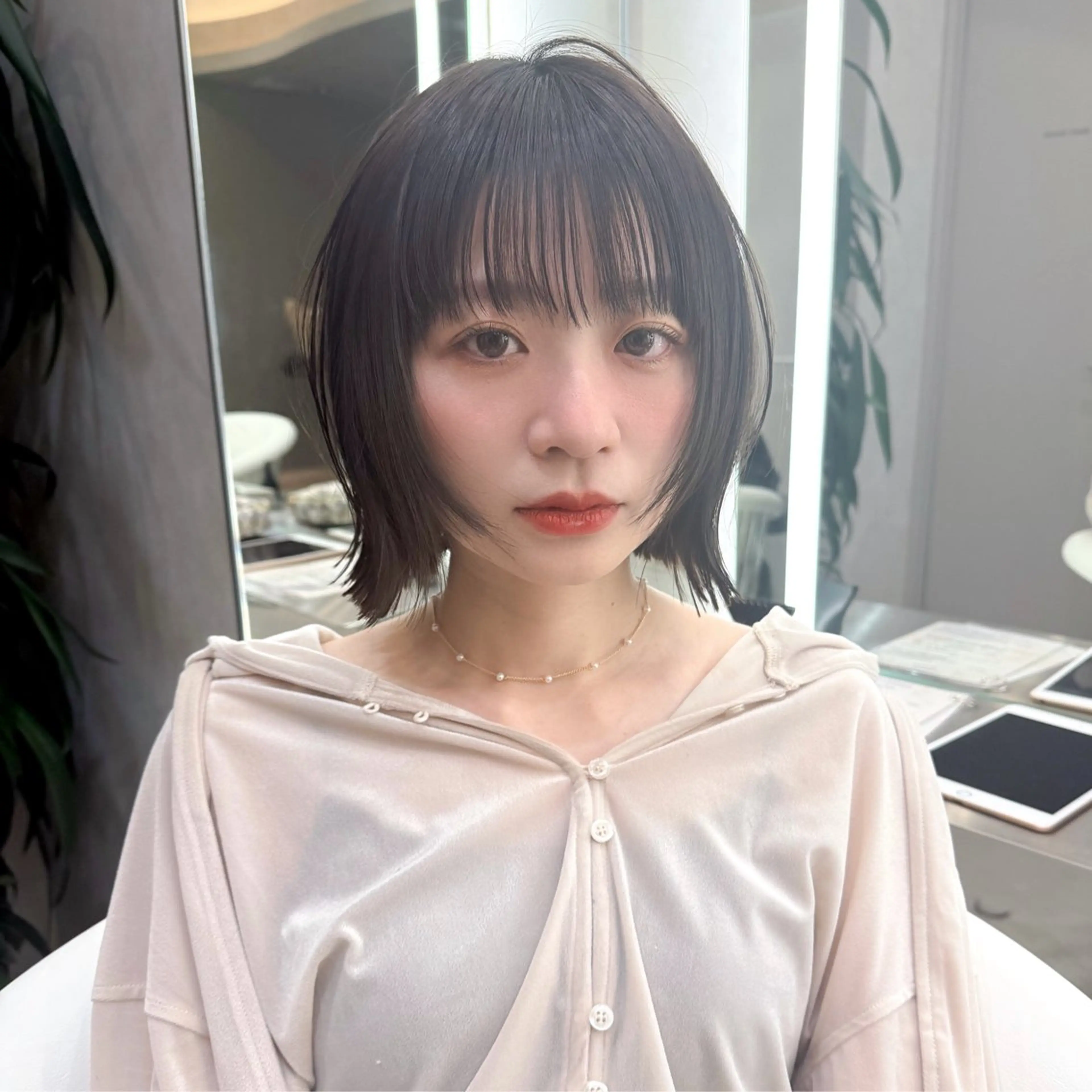 ミディアム カット ヘアカラー トリートメント レイヤー/ハッシュ/ ボブ/縮毛/内藤康太のヘアスタイル