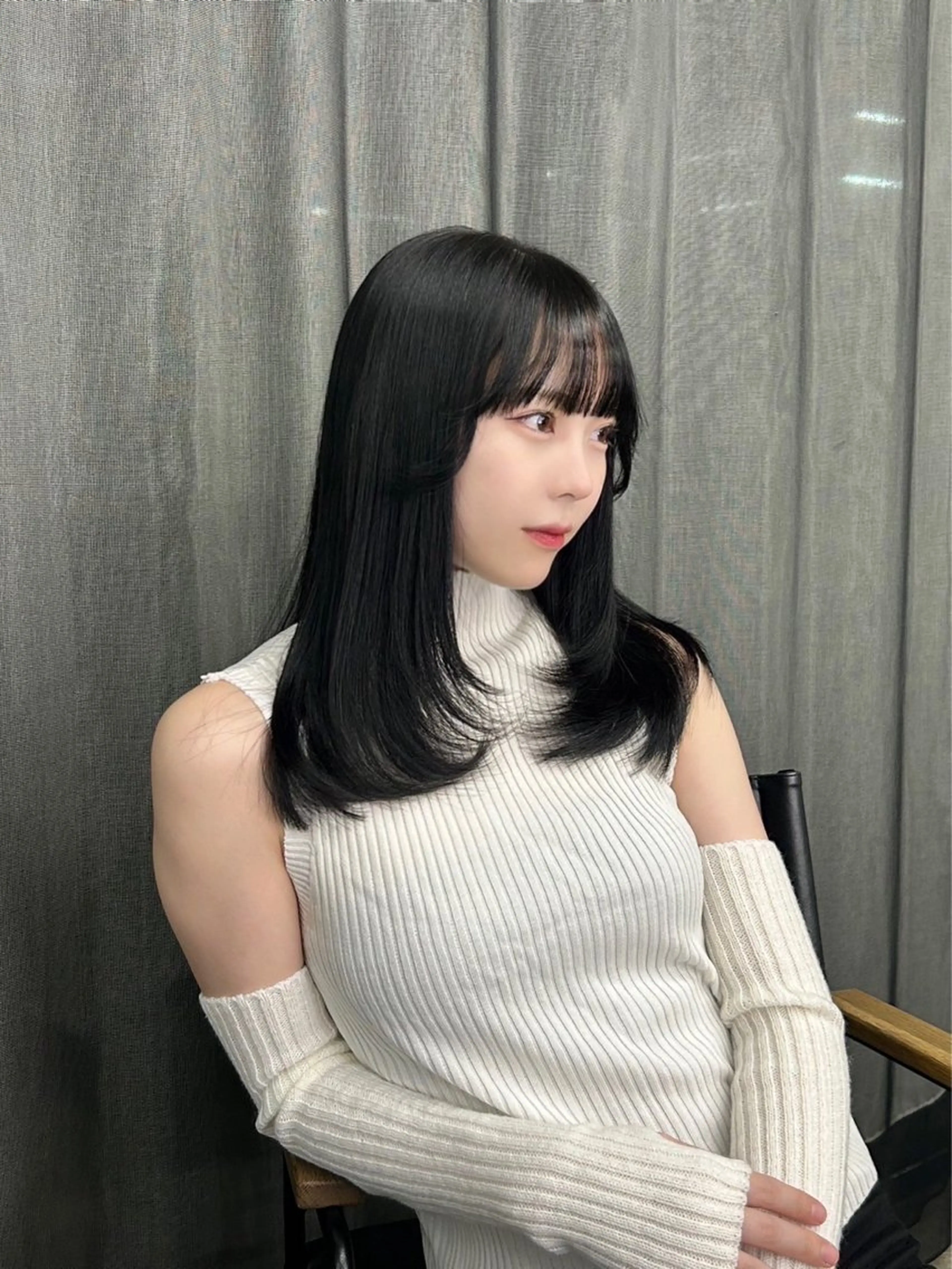 セミロング 女性らしいモテヘア 韓国ヘアhikariのヘアスタイル