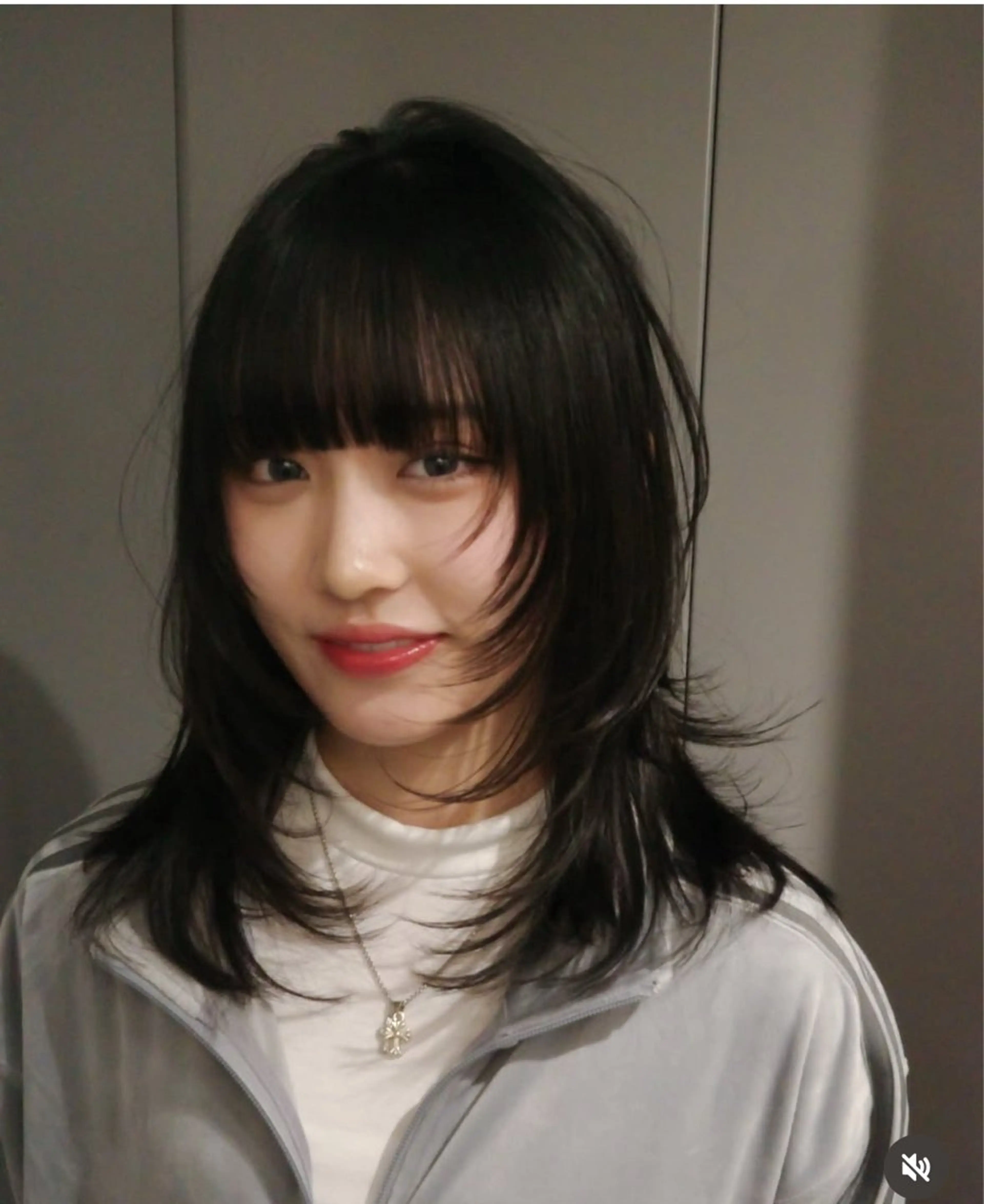 ミディアム 韓国風パーマ/ オリーブ🇰🇷あゆのヘアスタイル