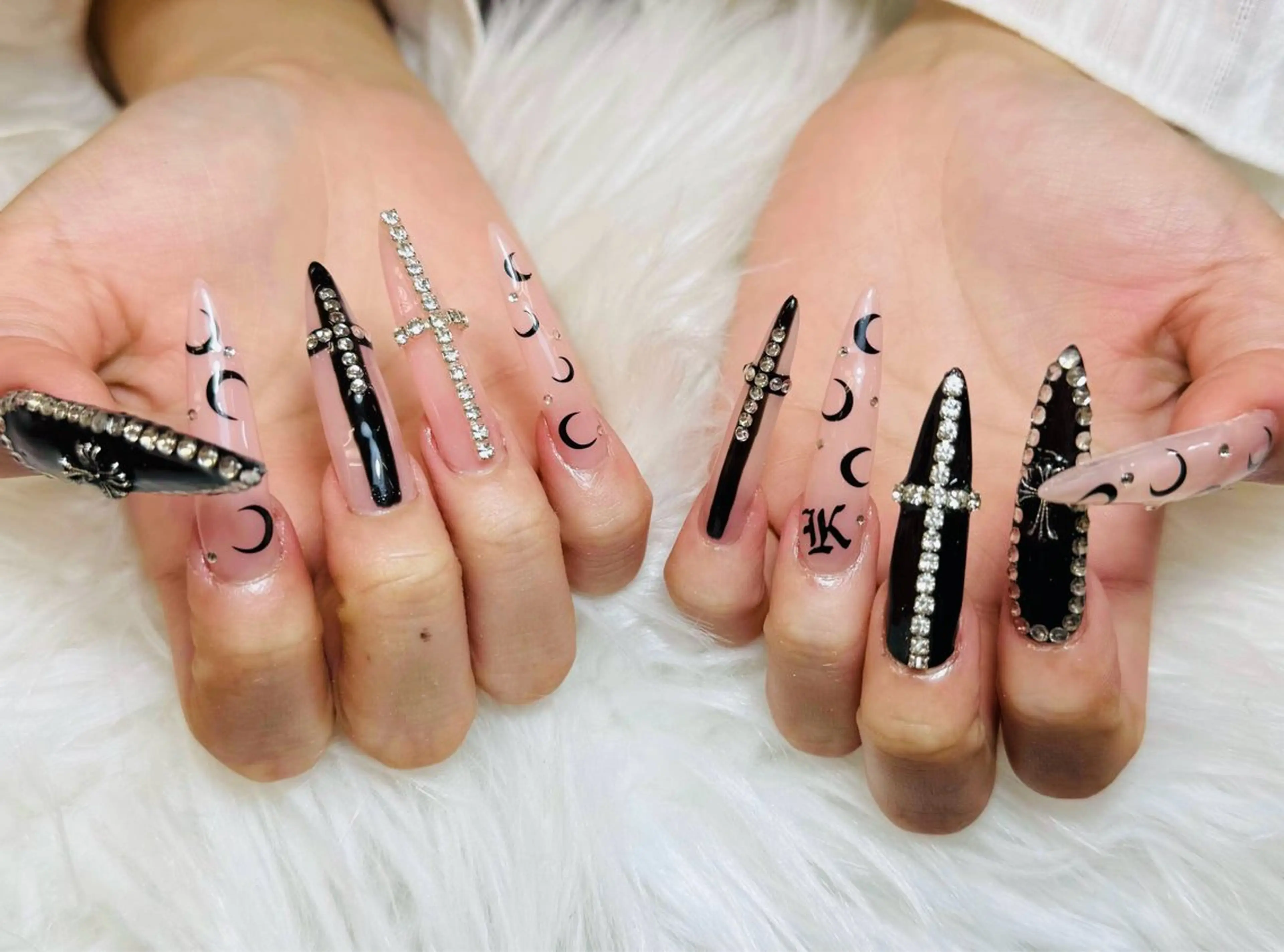 ネイル チークネイル 長さ出し フットネイル マグネットネイル 持ち込み ハンドネイル ANH NAIL ゴテゴテ専門店💎のネイルデザイン