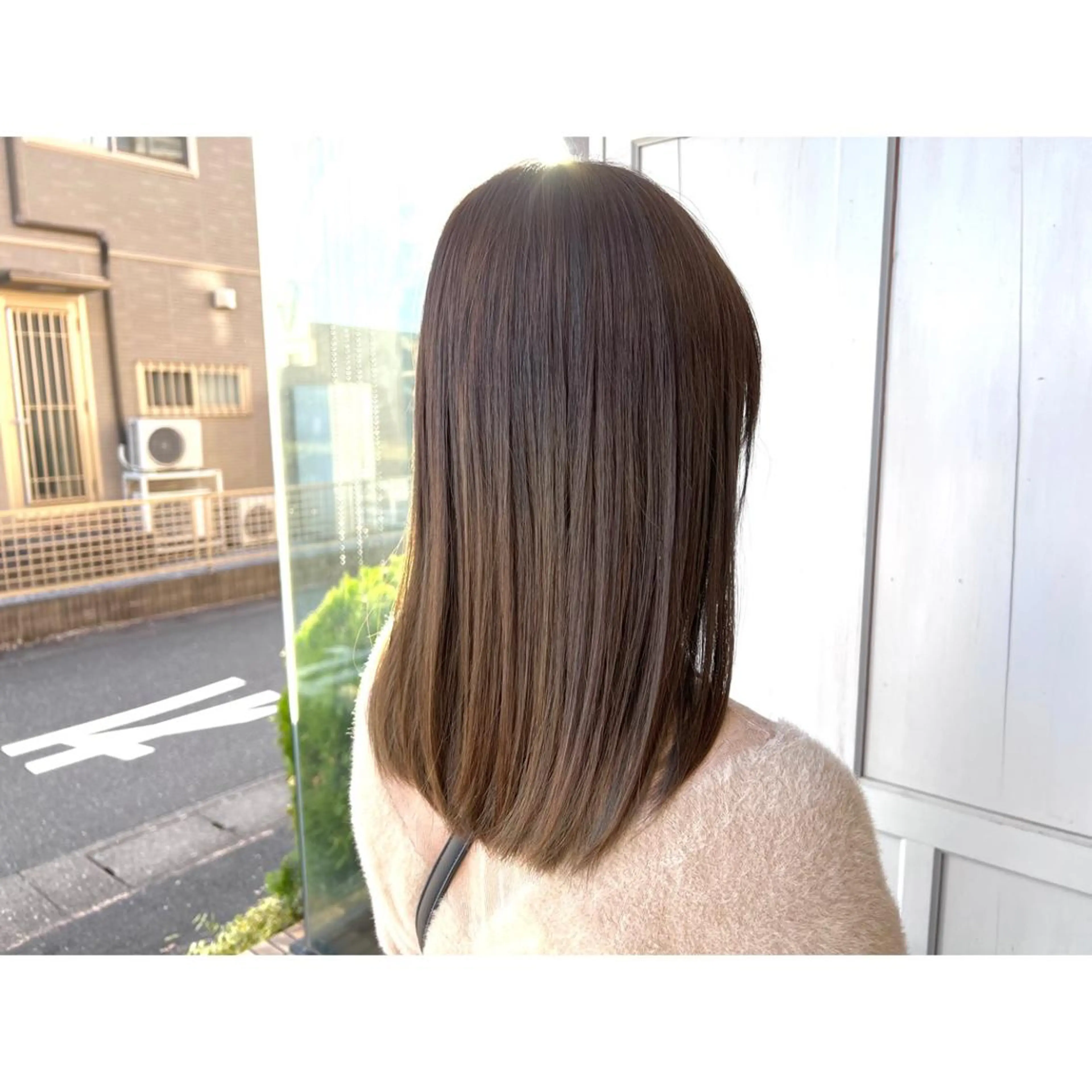 ロング カラー グレージュ ヘアカラー トリートメント ツキダテ ユイのヘアスタイル