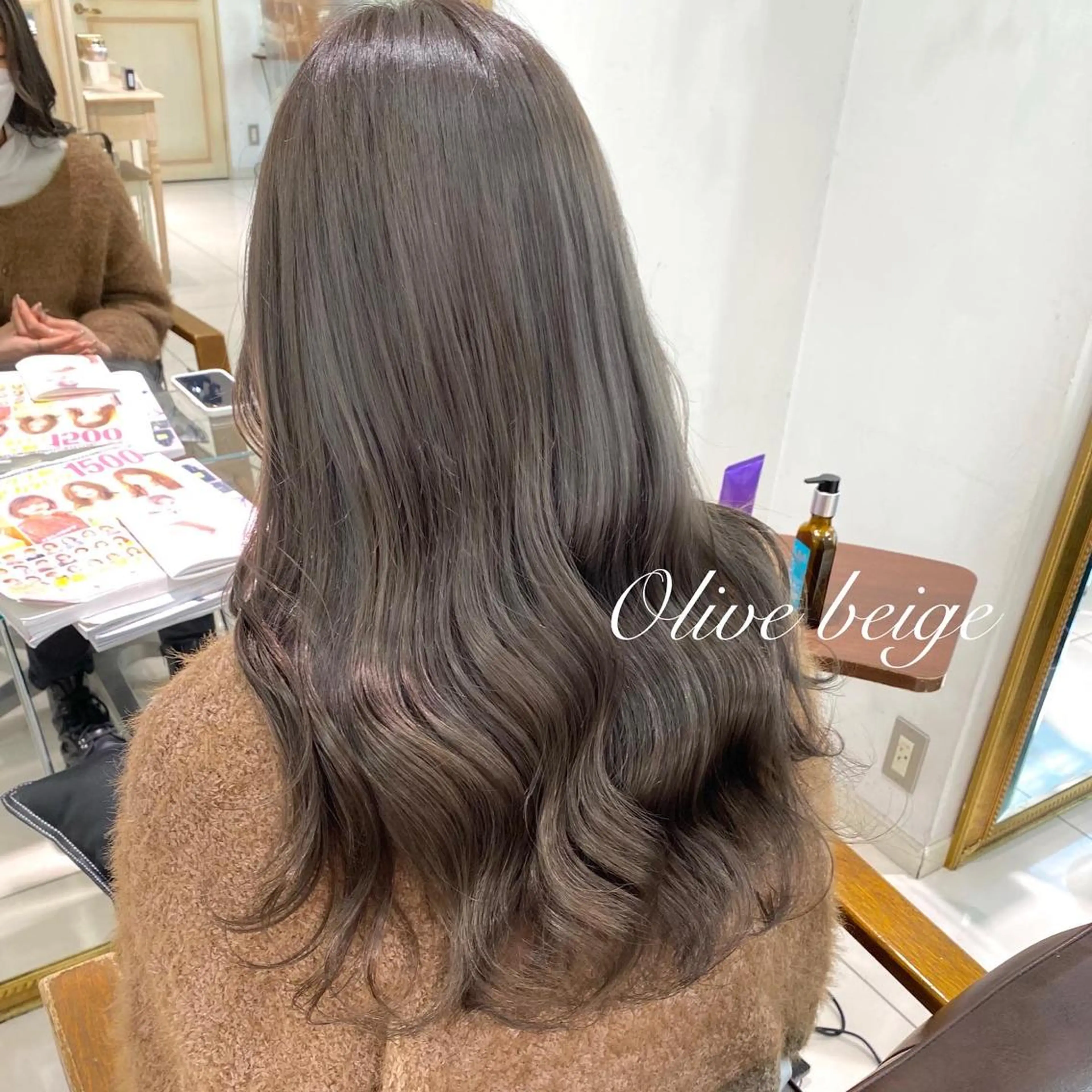 ロング カラー ベージュカラー オリーブベージュ 透明感カラー 古山 結季🌙🖤のヘアスタイル