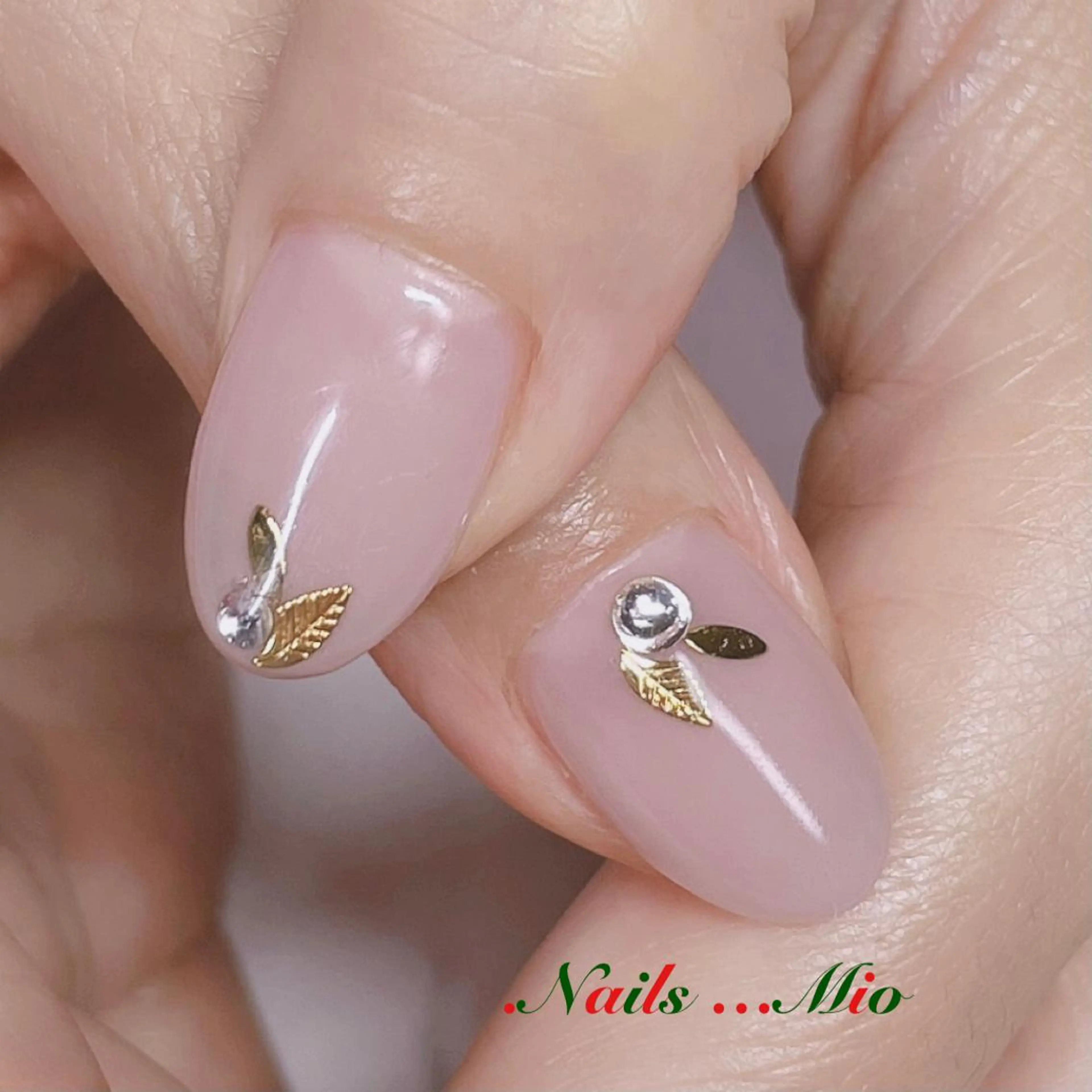 ネイル .Nails Mio 赤羽西ネイルサロンのネイルデザイン