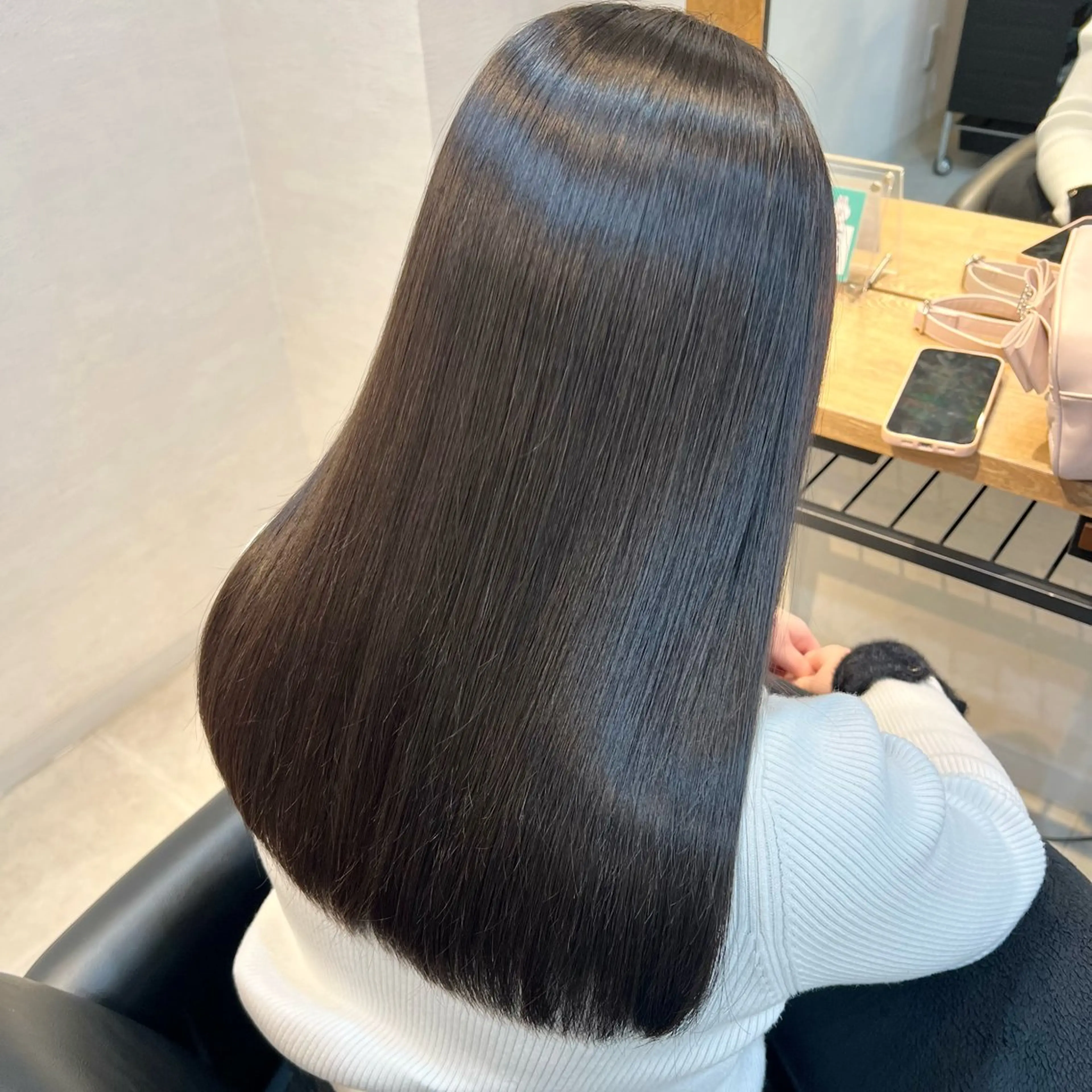 【髪質改善】ストレート+似合わせカット+4ステップトリートメント✨の写真