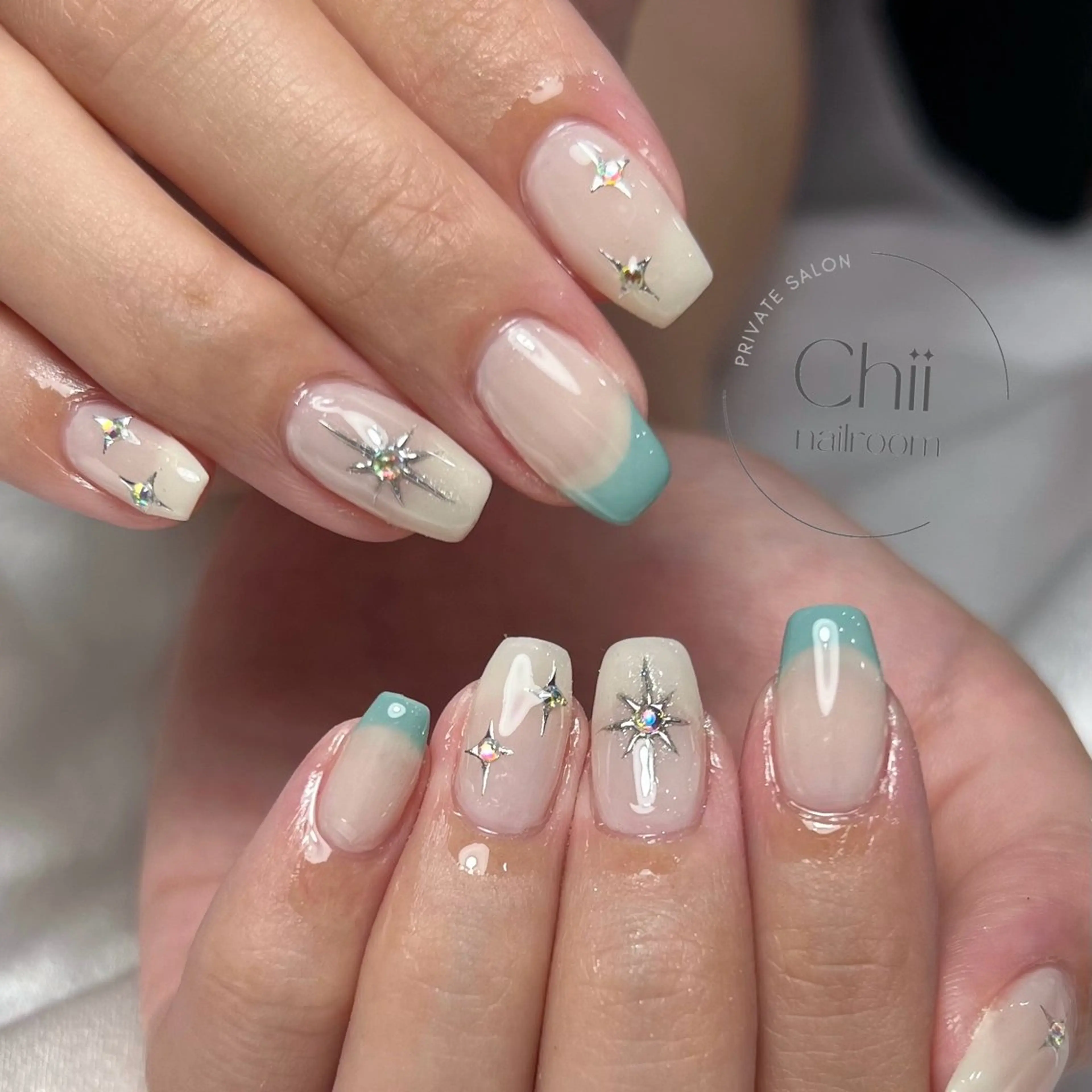 ネイル アートネイル フレンチネイル nail room chiiのネイルデザイン