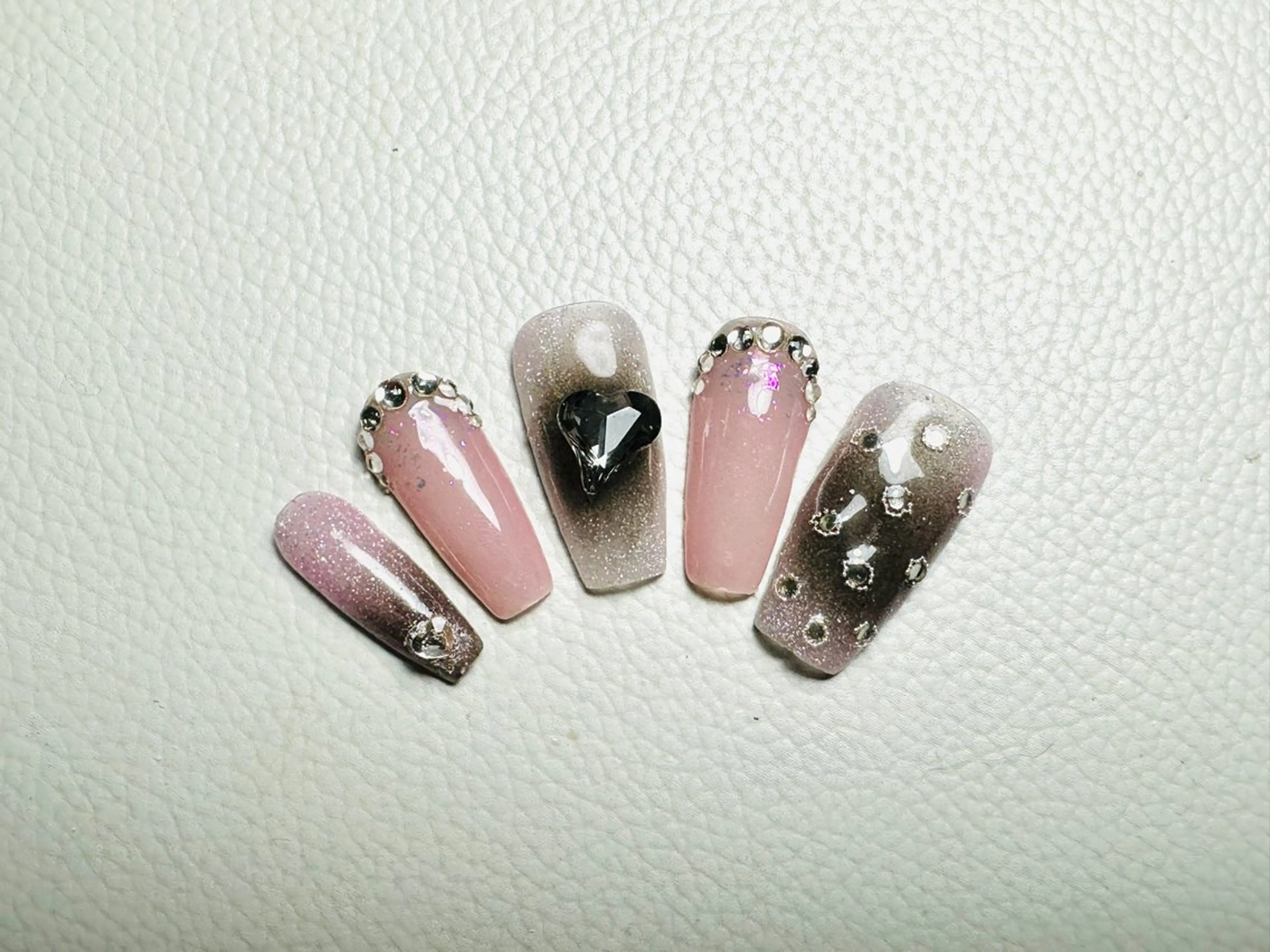 ネイル Eveネイル チップスカルプ専門店のネイルデザイン