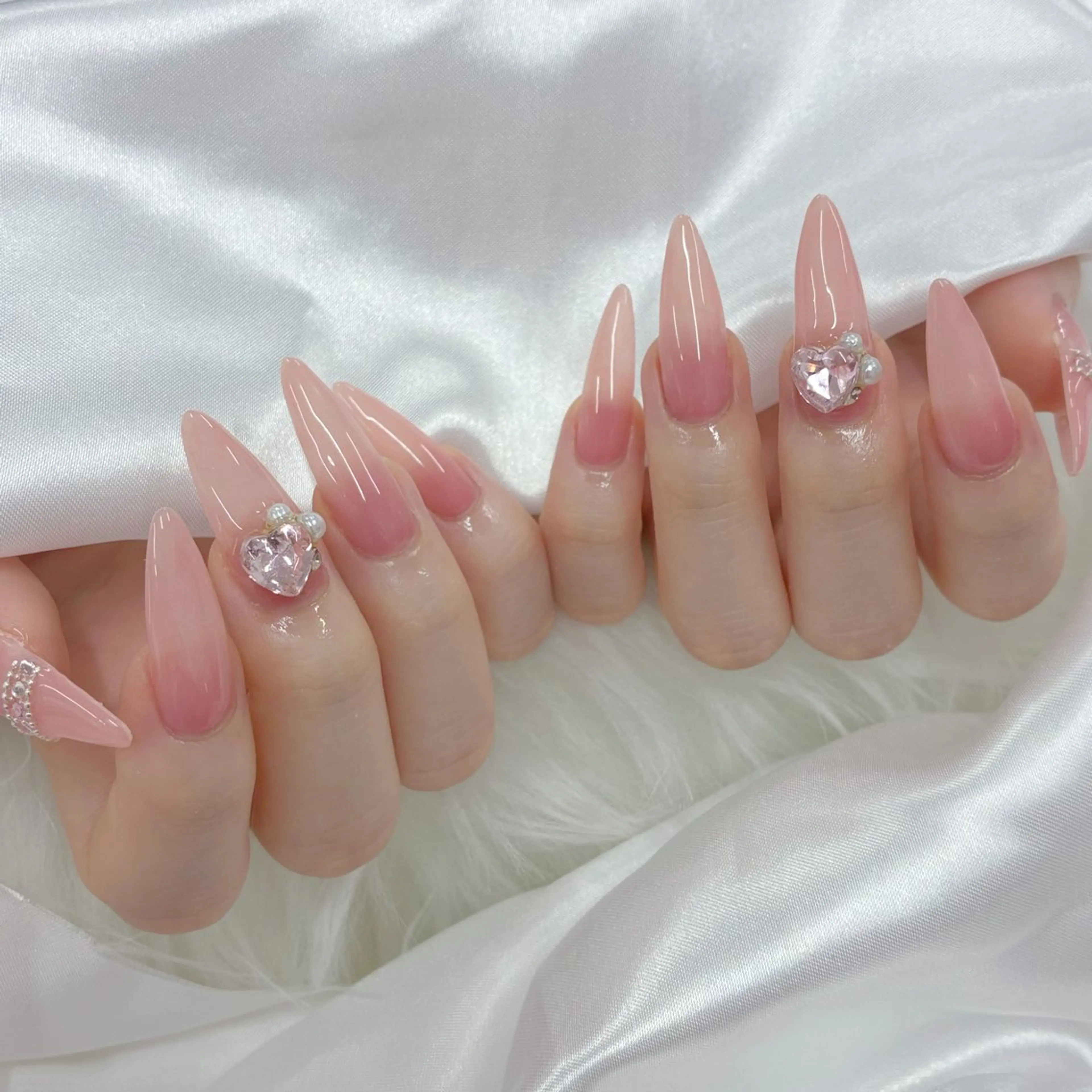 ネイル ハンドネイル ハンドケア DuLi Blinkのネイルデザイン
