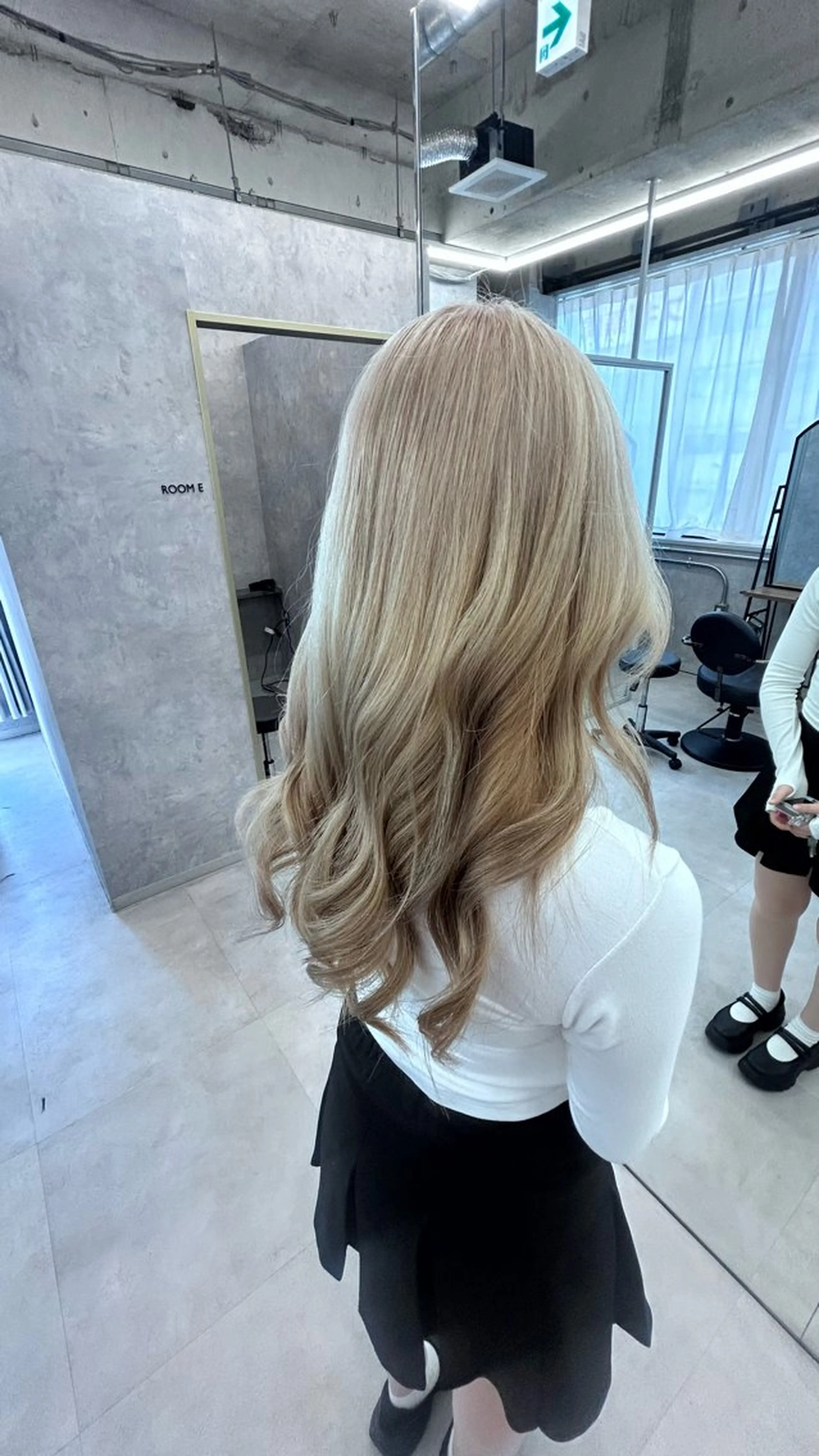 ロング ヘアカラー トリートメント NUMBER天王寺 ほたる⭐️のヘアスタイル