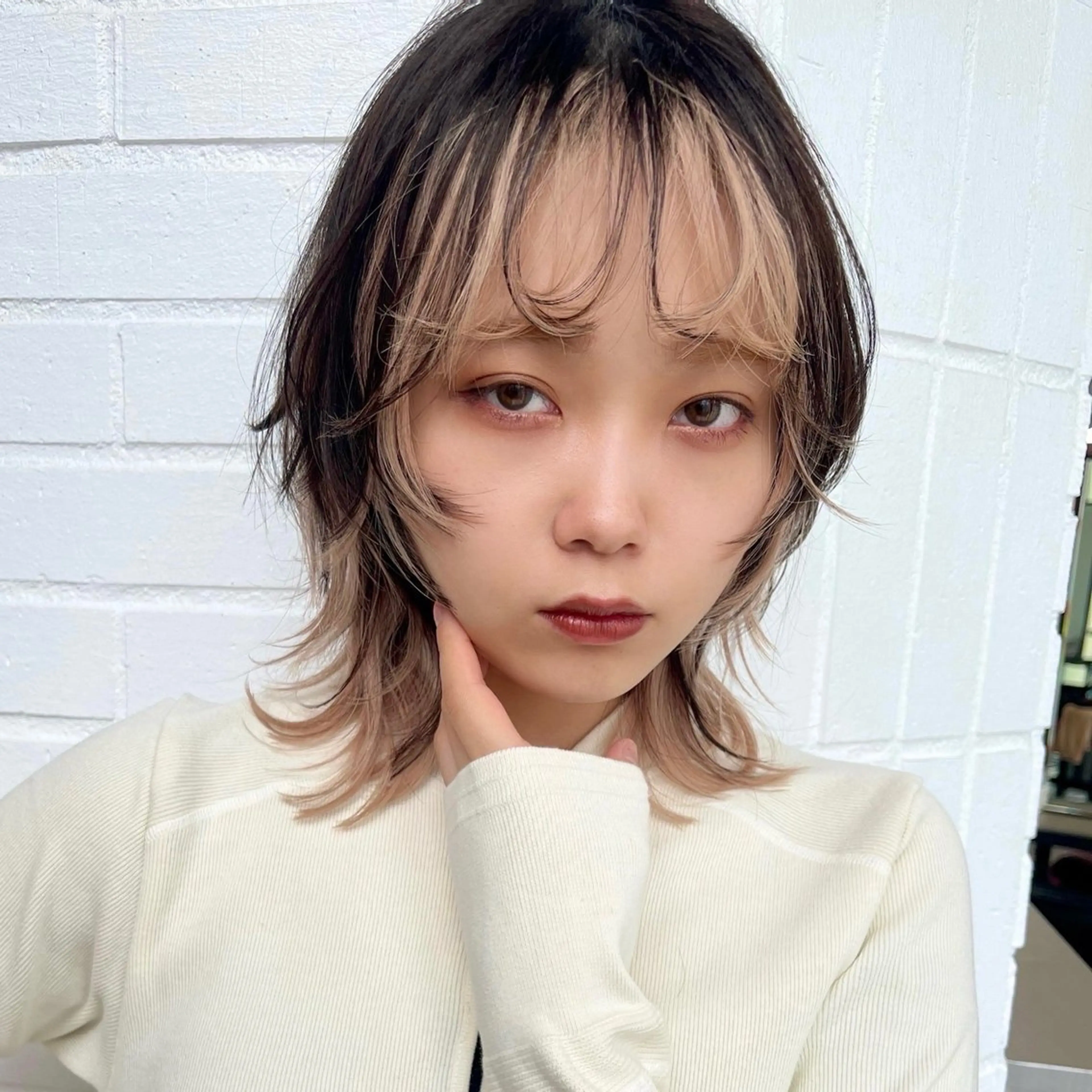 ミディアム 🧤高明度ハイトーン 🧤莉音のヘアスタイル