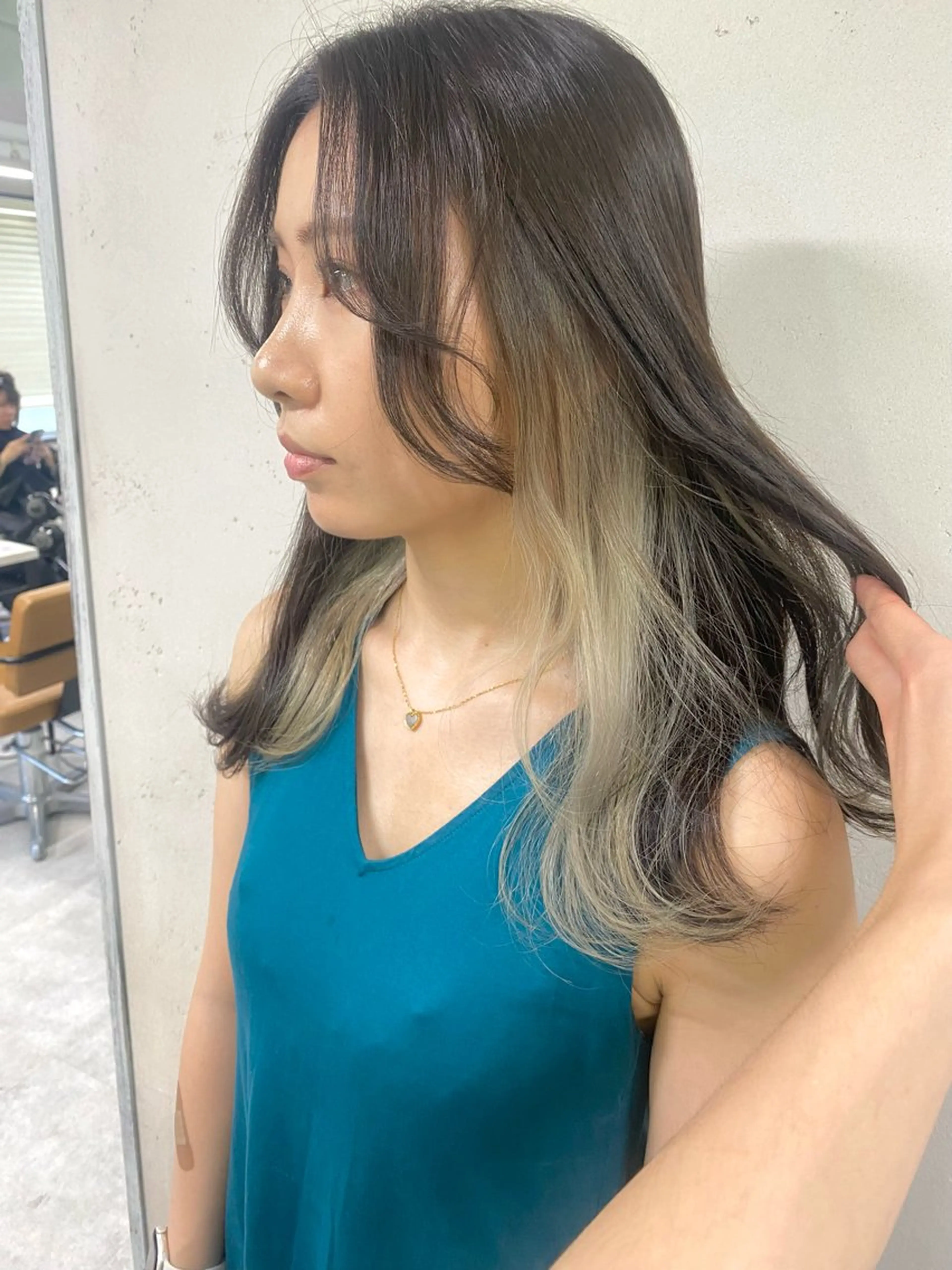 ロング カラー 中目黒ブリーチカラー ボブ橋本青輝のヘアスタイル