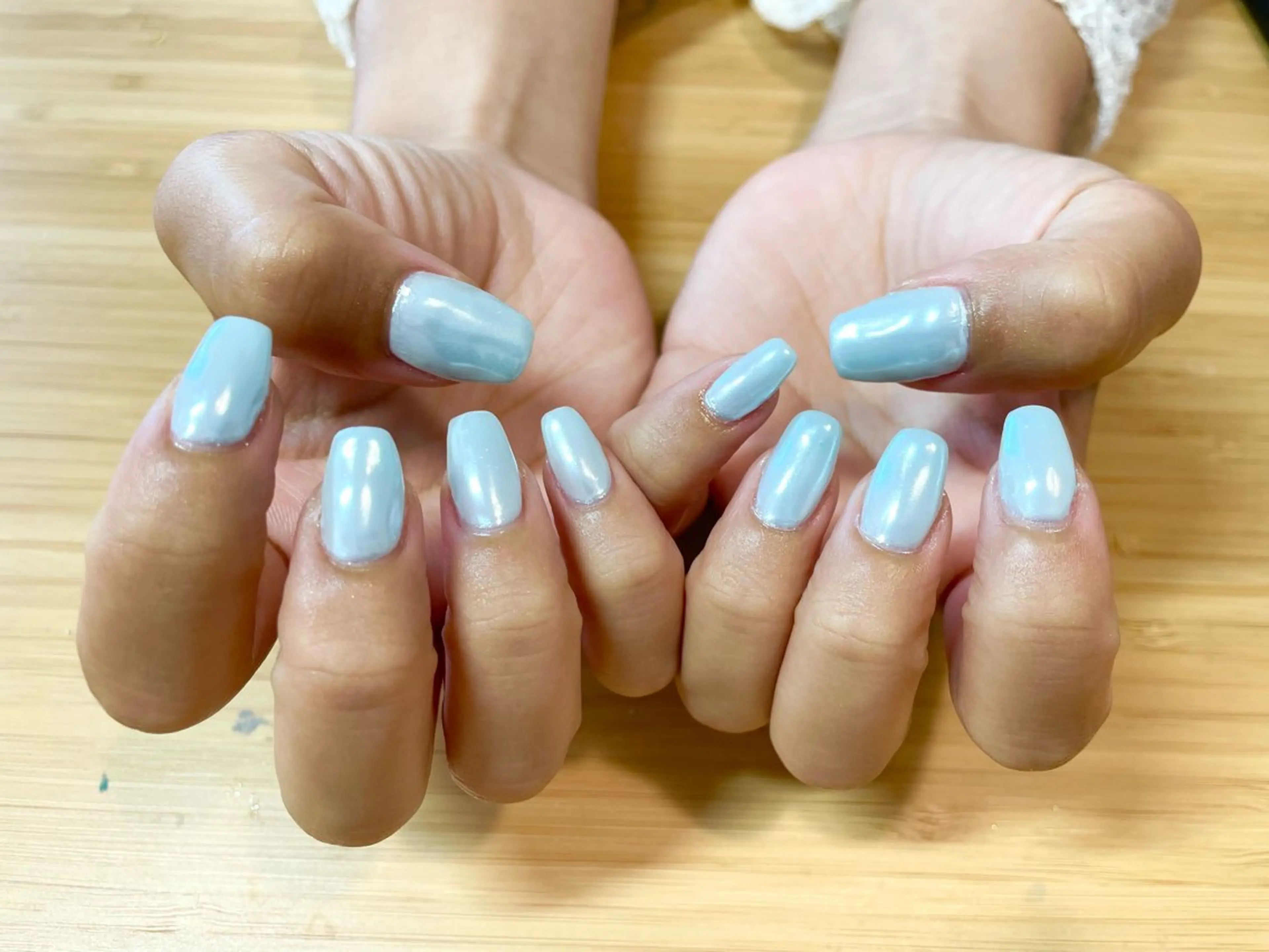 ネイル ブルー 韓国ネイル 水色 ミラーネイル ワンホンネイル ハンドネイル Nailist Missaのネイルデザイン