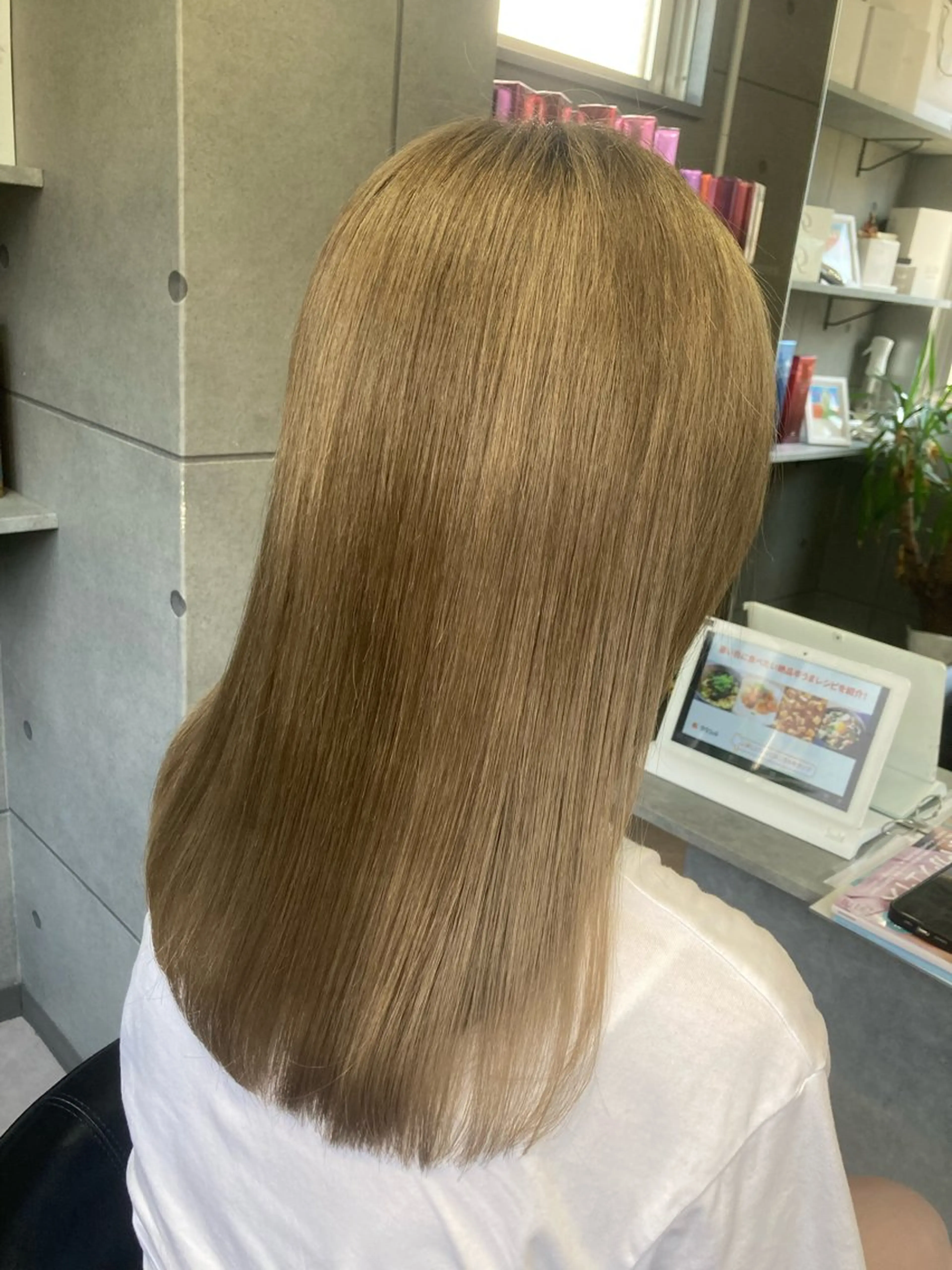 セミロング トリートメント 髪質改善☺︎縮毛矯正 ふじい まりんのヘアスタイル