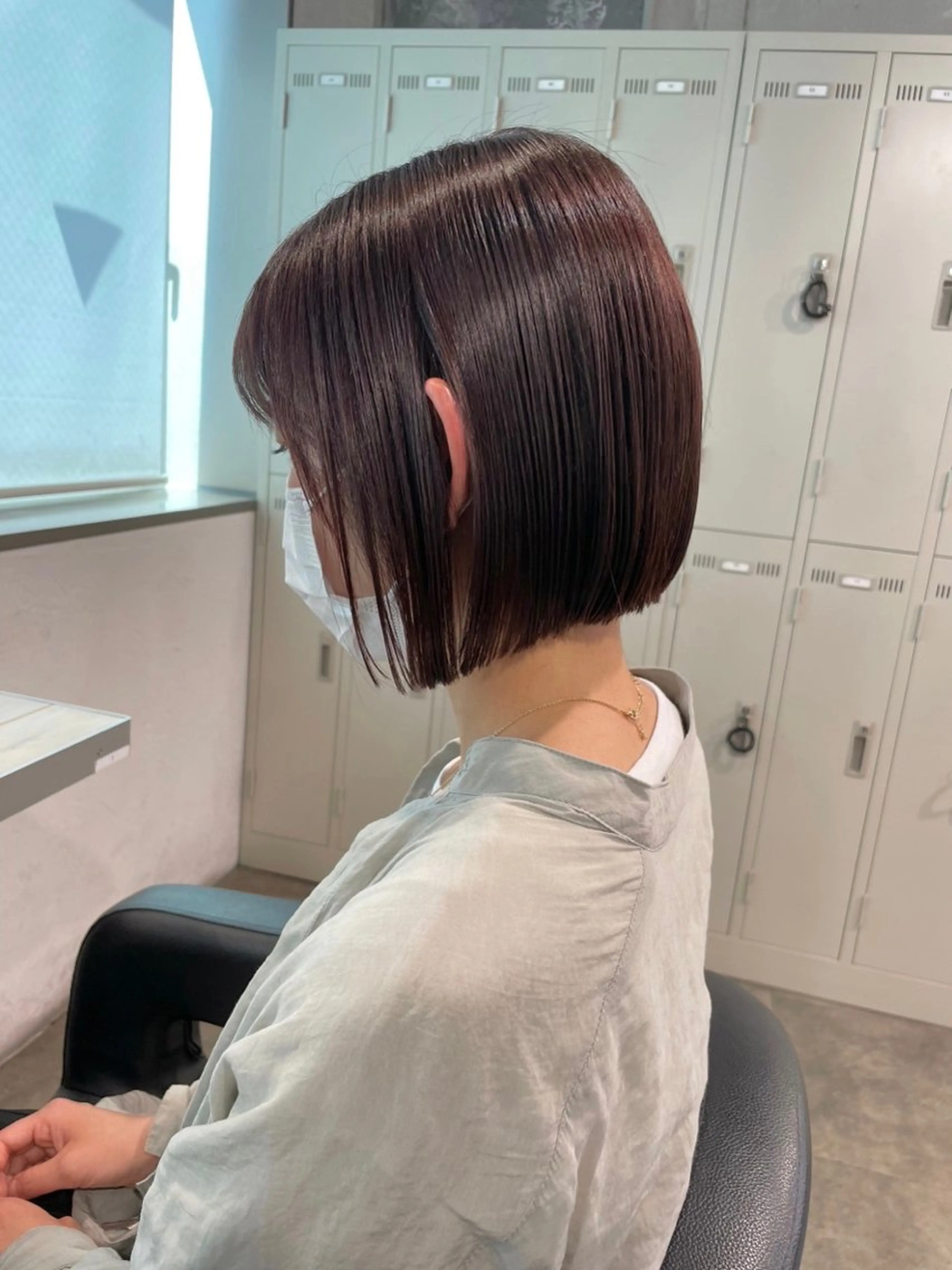 ショート カラー 切りっぱなしボブ 前下がりボブ ボブ カット ヘアカラー トリートメント ヘアセット 【縮毛矯正ブリーチ】 MANATO🌈のヘアスタイル