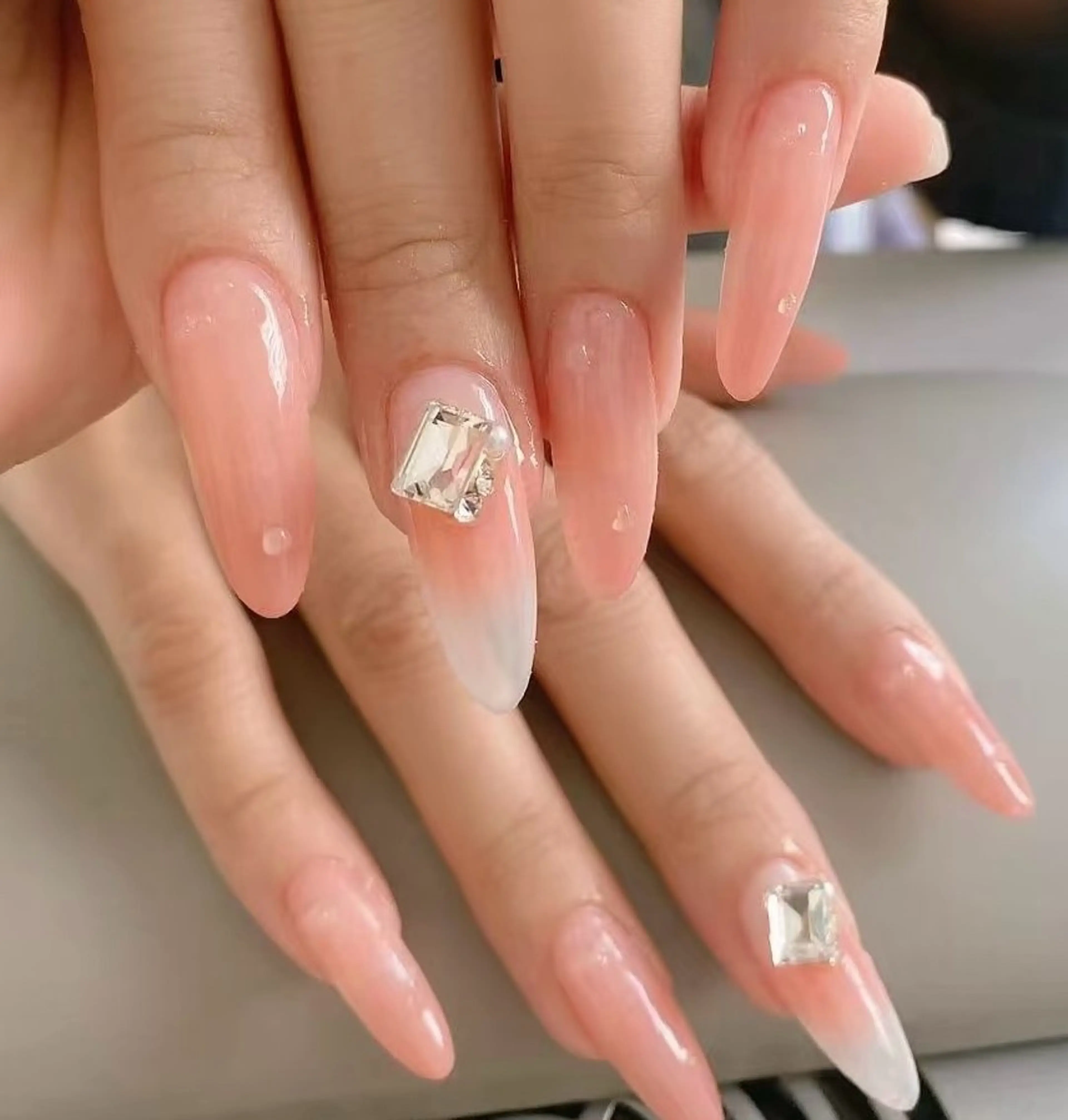 ネイル 高木 維麗絲のネイルデザイン