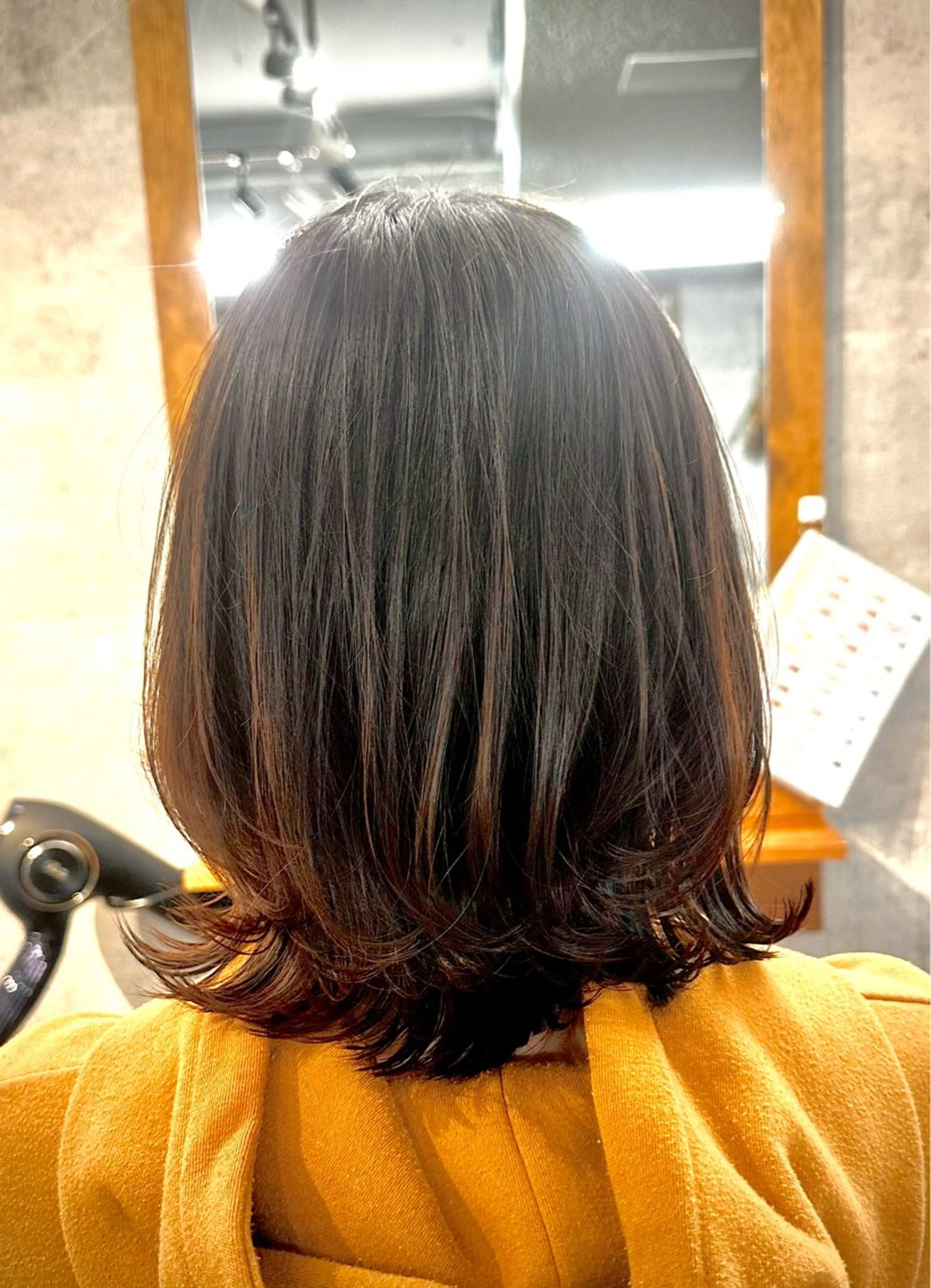 ミディアム 平川 美咲のヘアスタイル
